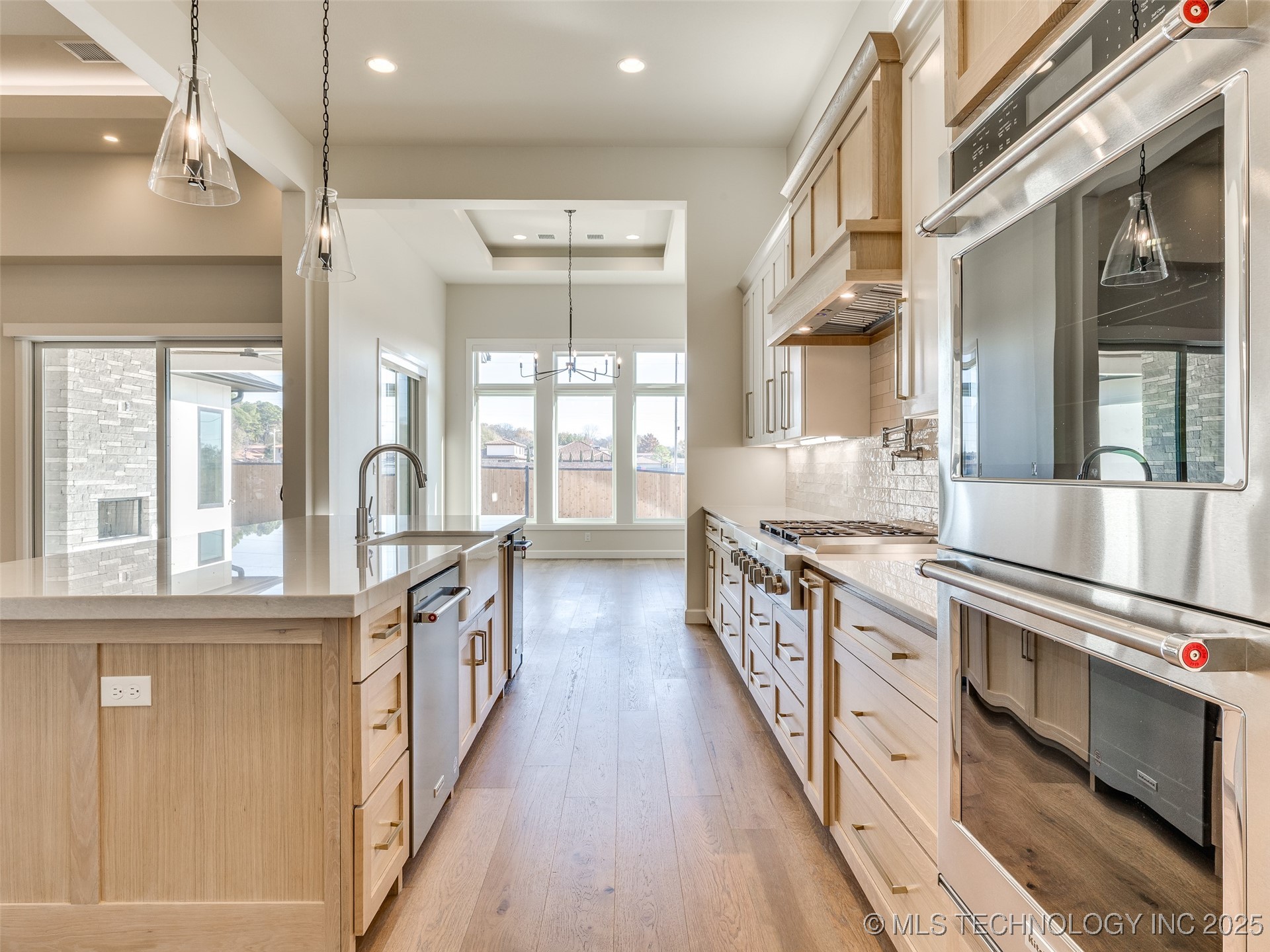 11909 S Vandalia Avenue Property Photo 24