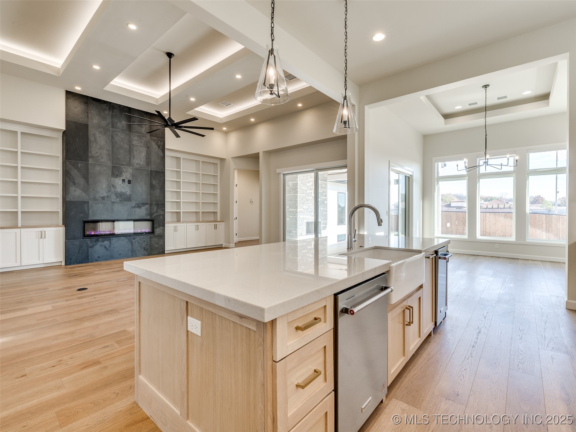 11909 S Vandalia Avenue Property Photo 26