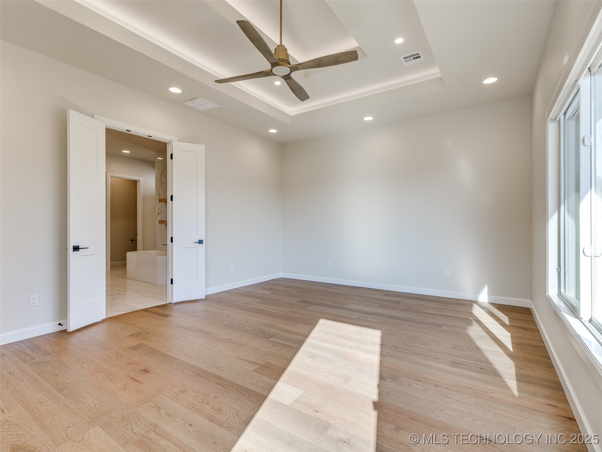 11909 S Vandalia Avenue Property Photo 40