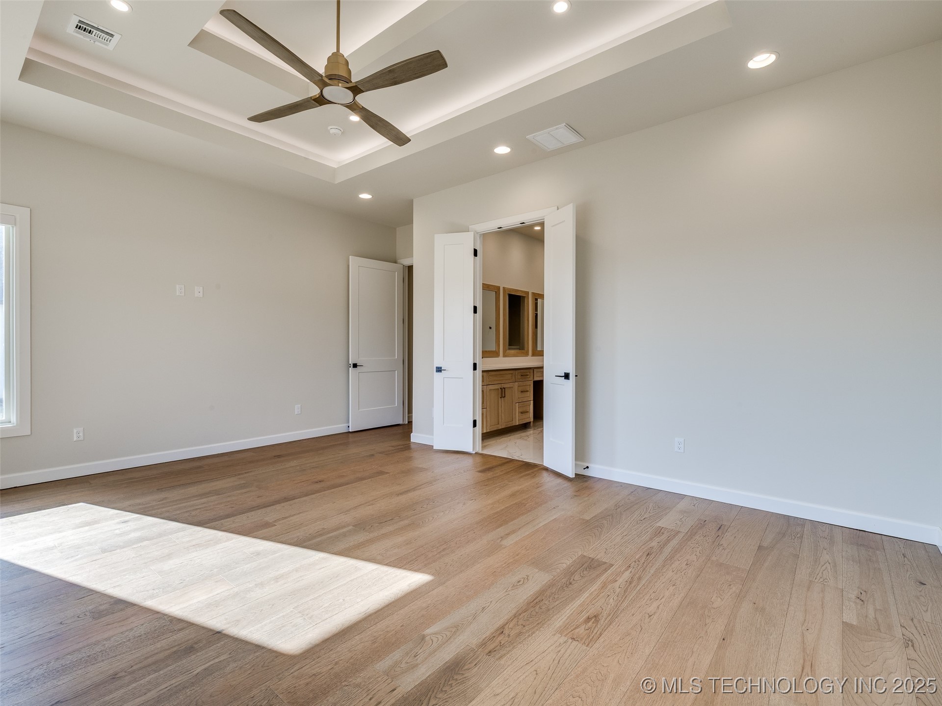 11909 S Vandalia Avenue Property Photo 41