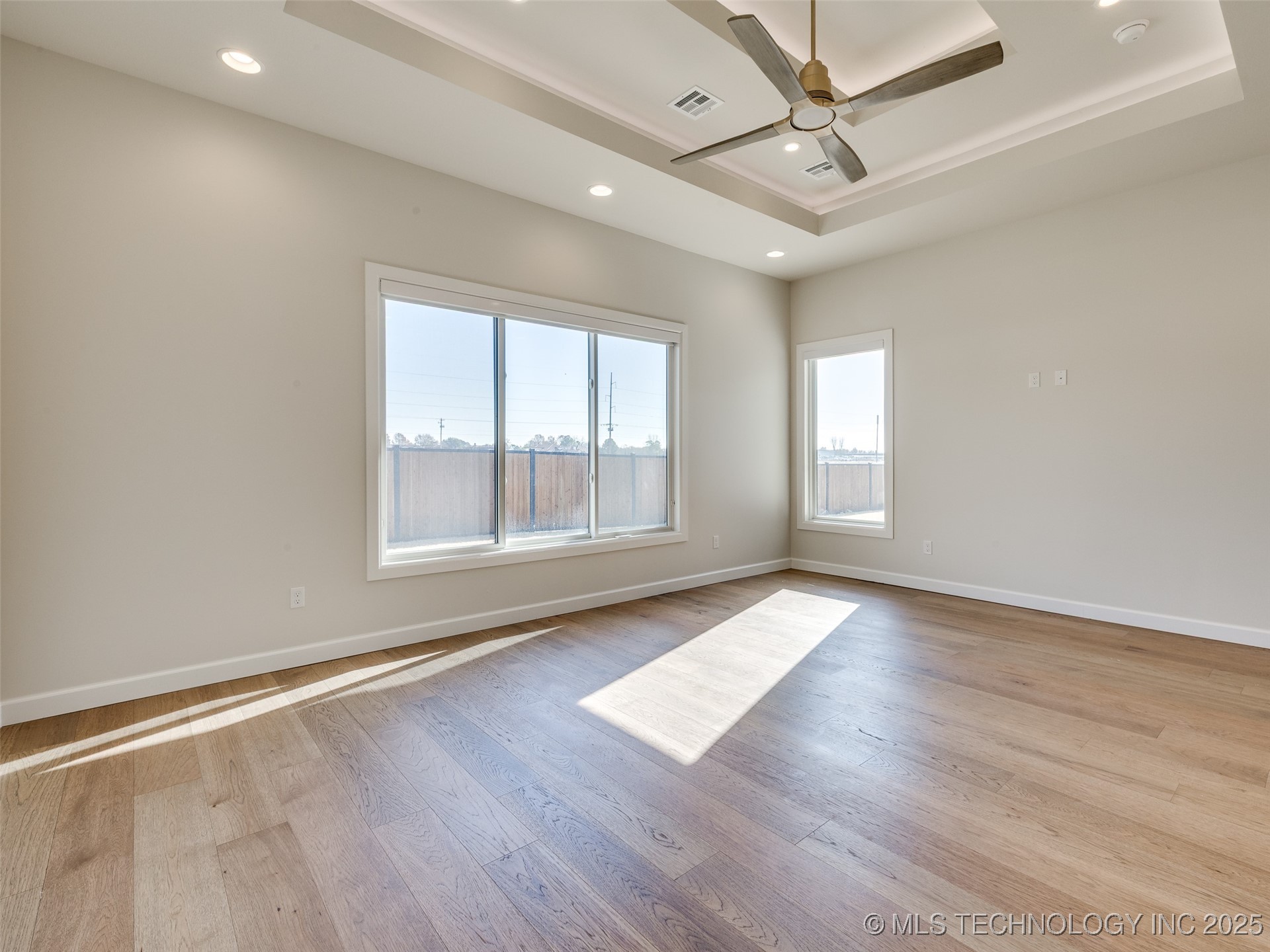 11909 S Vandalia Avenue Property Photo 42