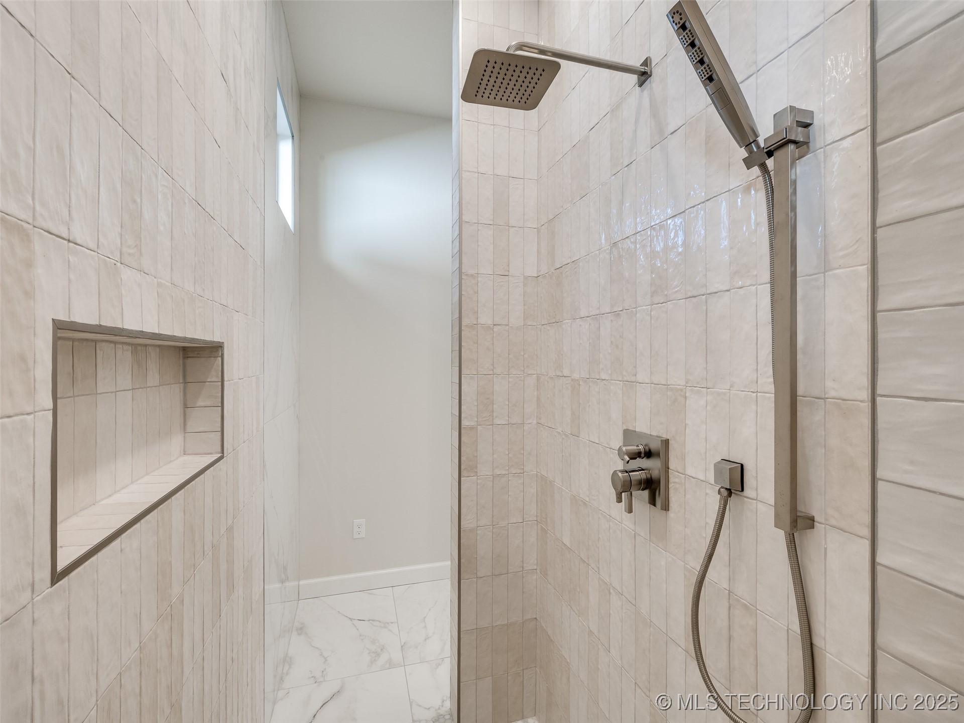 11909 S Vandalia Avenue Property Photo 48