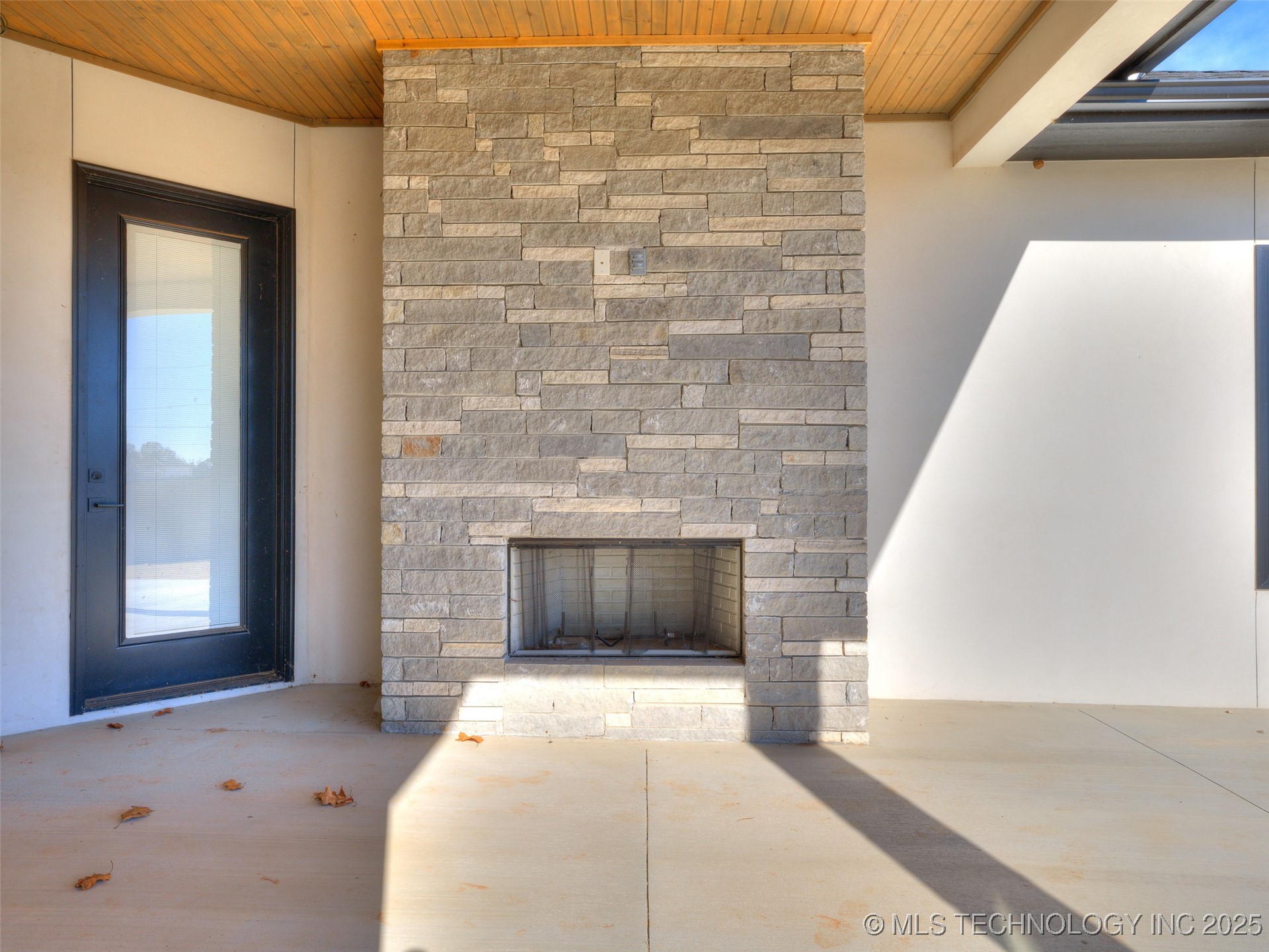 11909 S Vandalia Avenue Property Photo 61