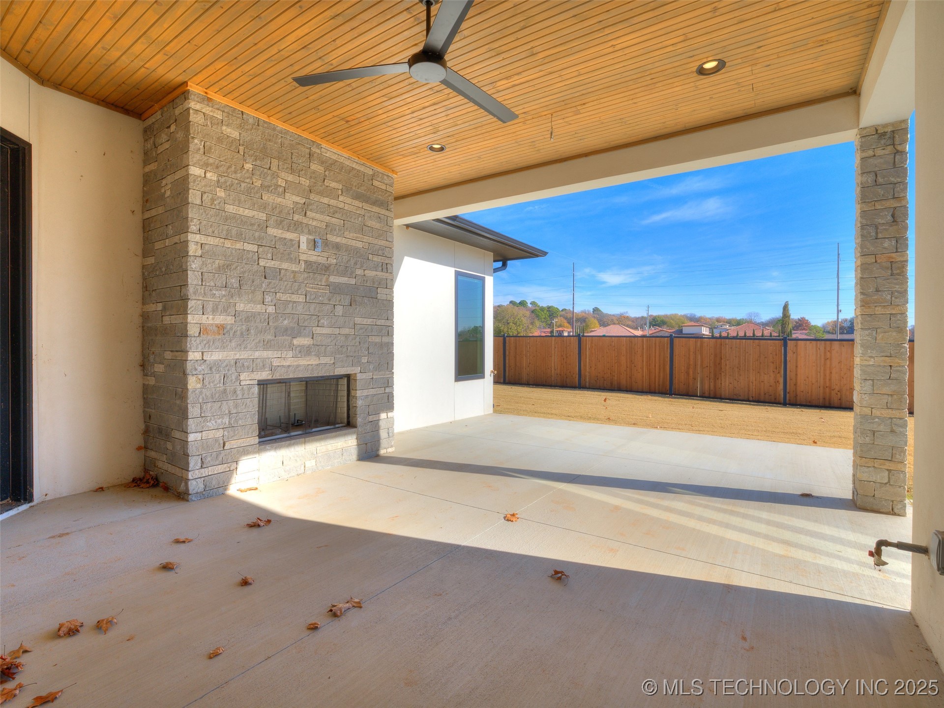 11909 S Vandalia Avenue Property Photo 62