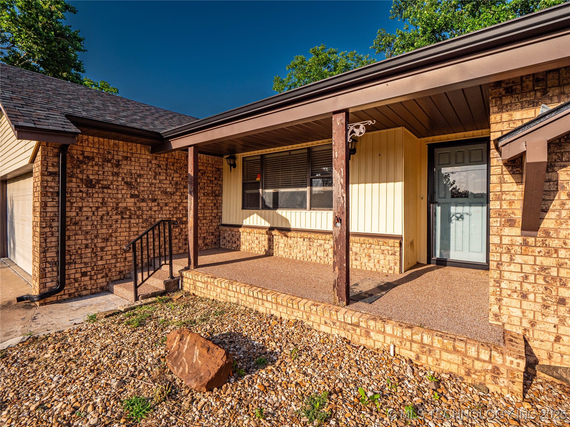 1826 W Mcgill Property Photo 5