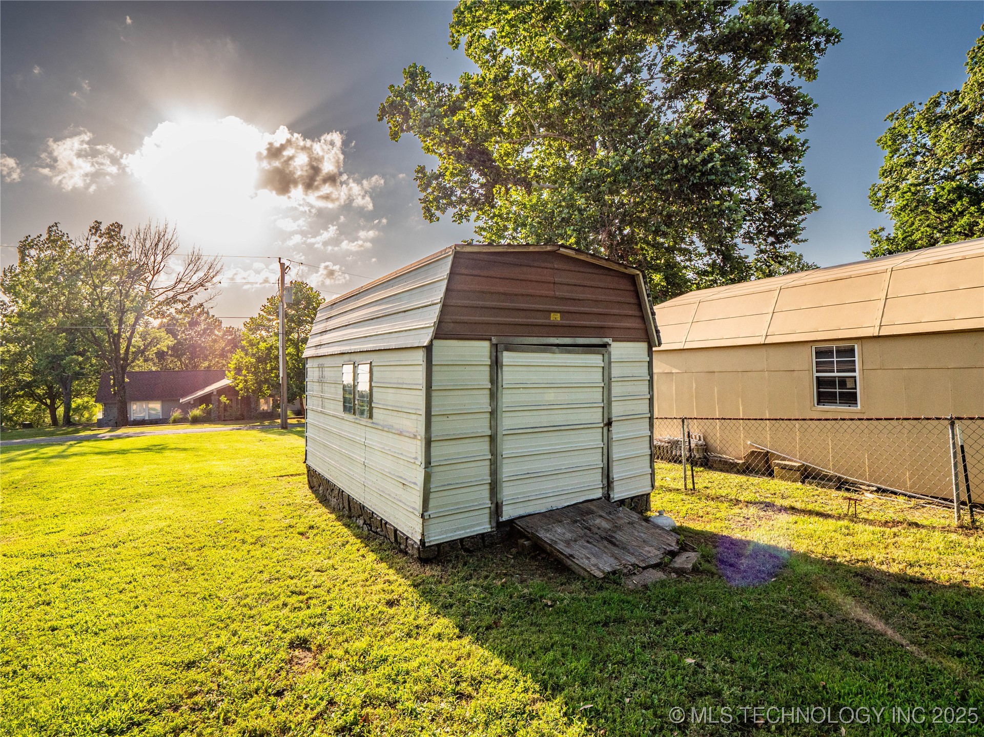 1826 W Mcgill Property Photo 38