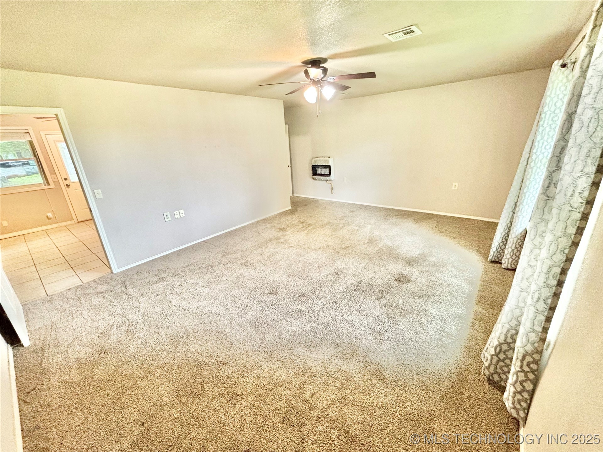 106 E Elk Road Property Photo 12