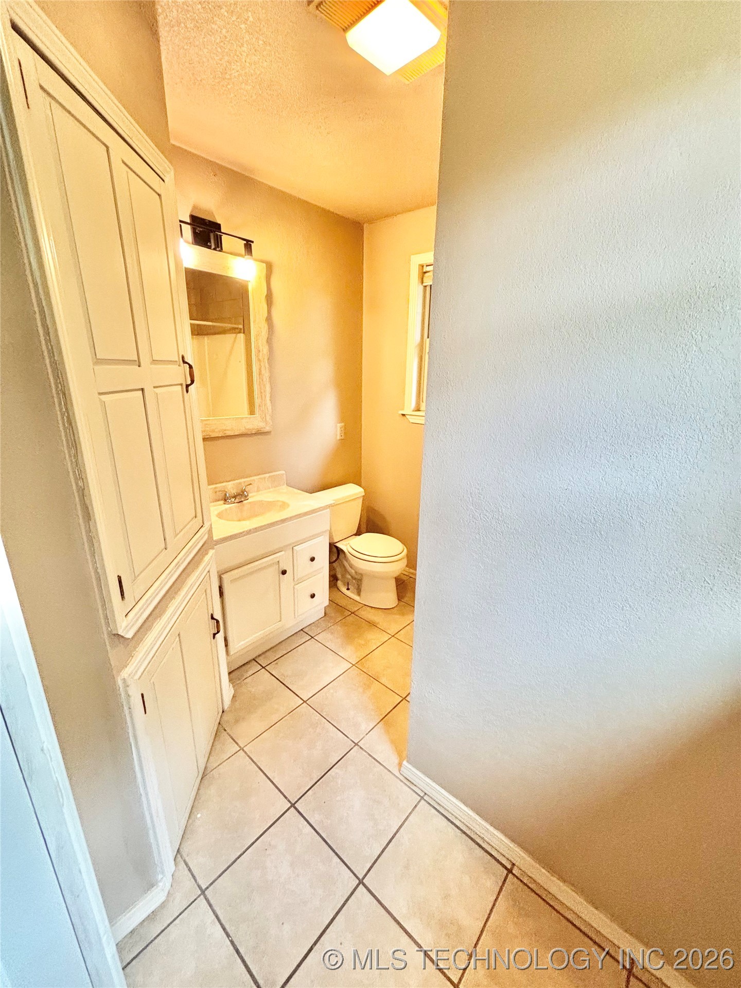 106 E Elk Road Property Photo 16