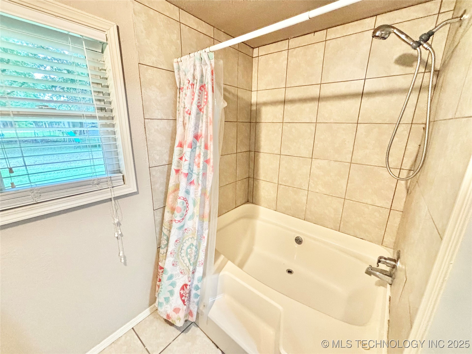 106 E Elk Road Property Photo 24