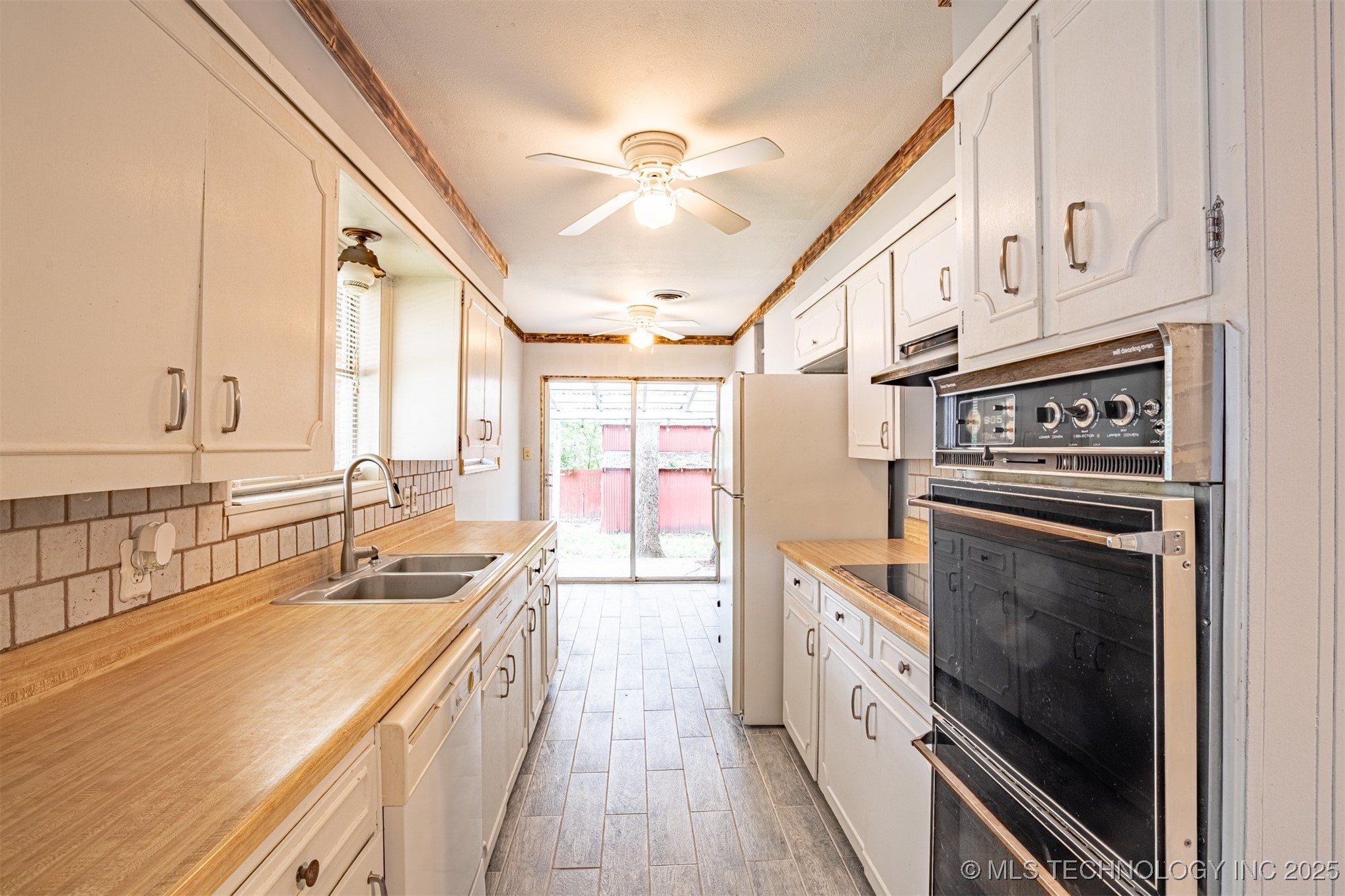 104 Laurel Place Property Photo 2