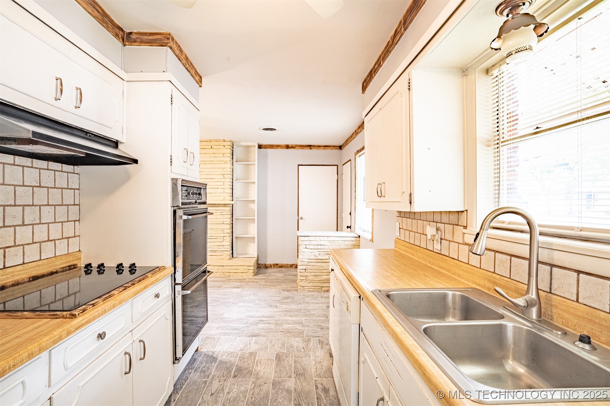 104 Laurel Place Property Photo 3