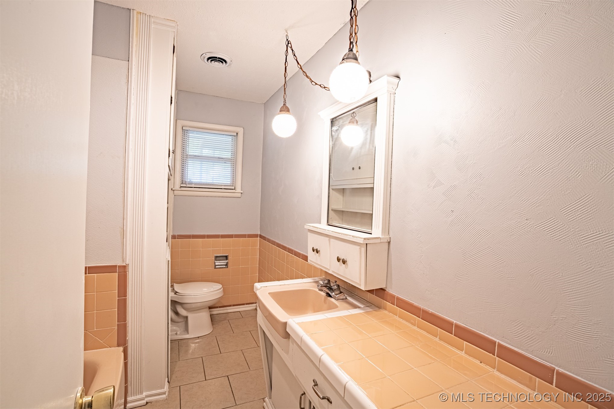 104 Laurel Place Property Photo 8