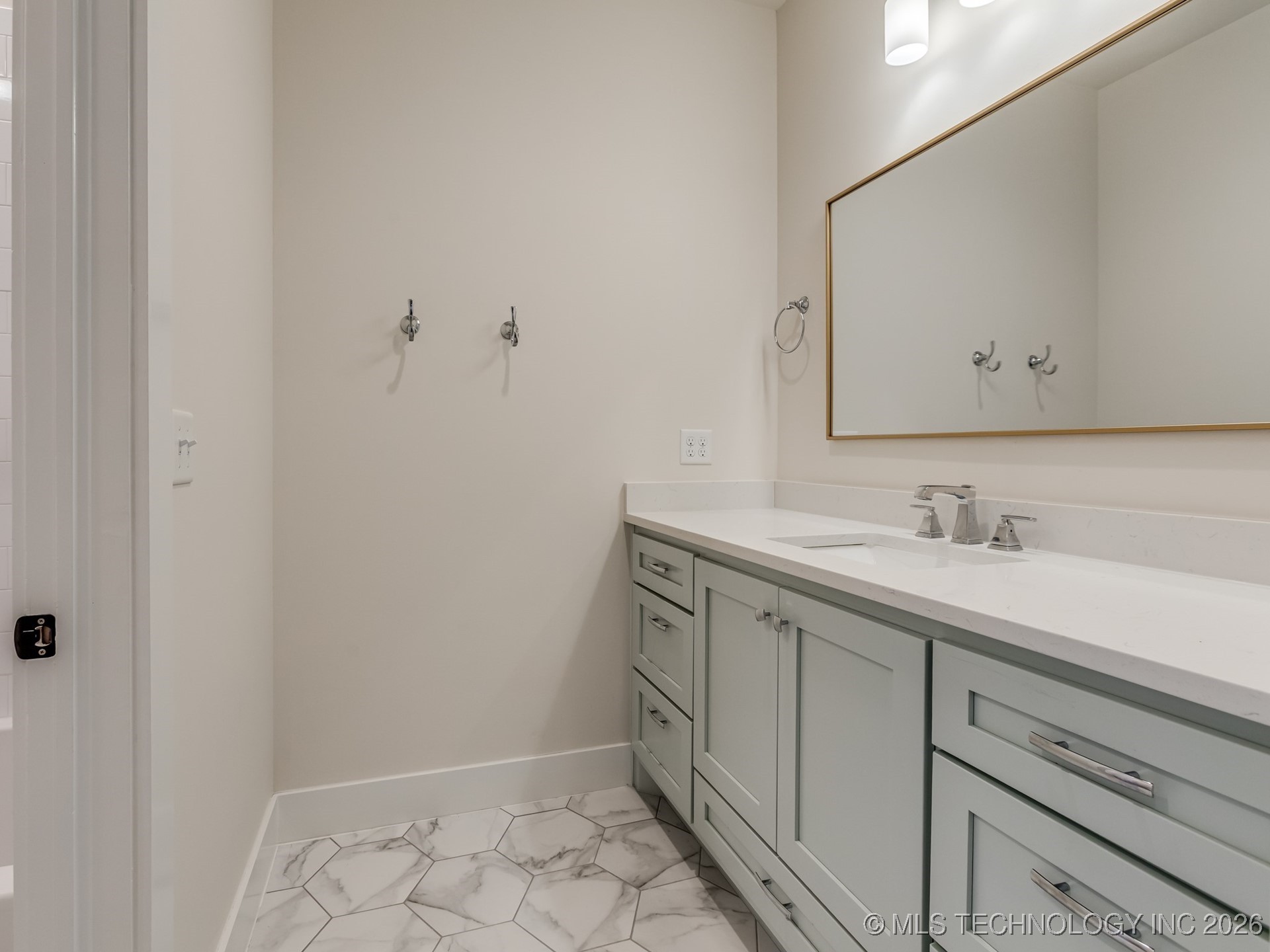 71 Lower Greenway Property Photo 36