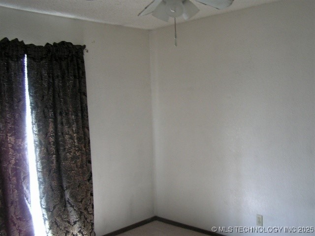 8228 S Jamestown Avenue Property Photo 12