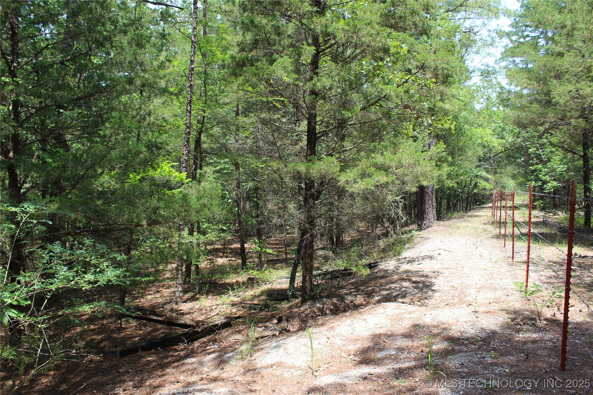 5 E 1909 Road Property Photo 2