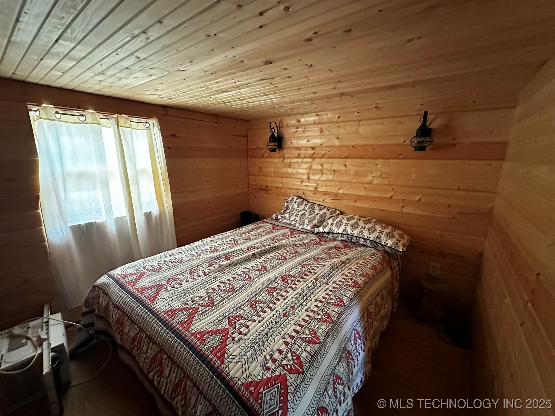 463899 Taylor Ridge Road Property Photo 8