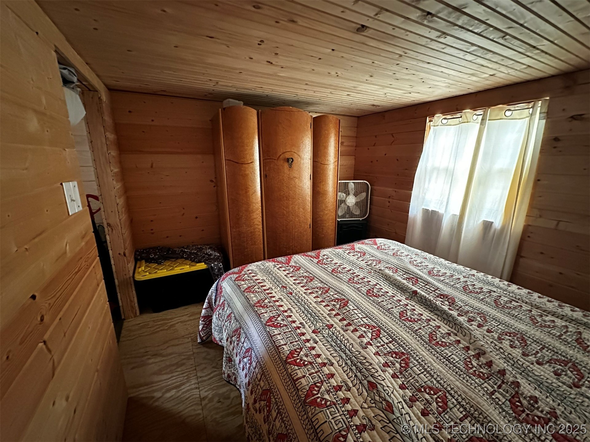 463899 Taylor Ridge Road Property Photo 9