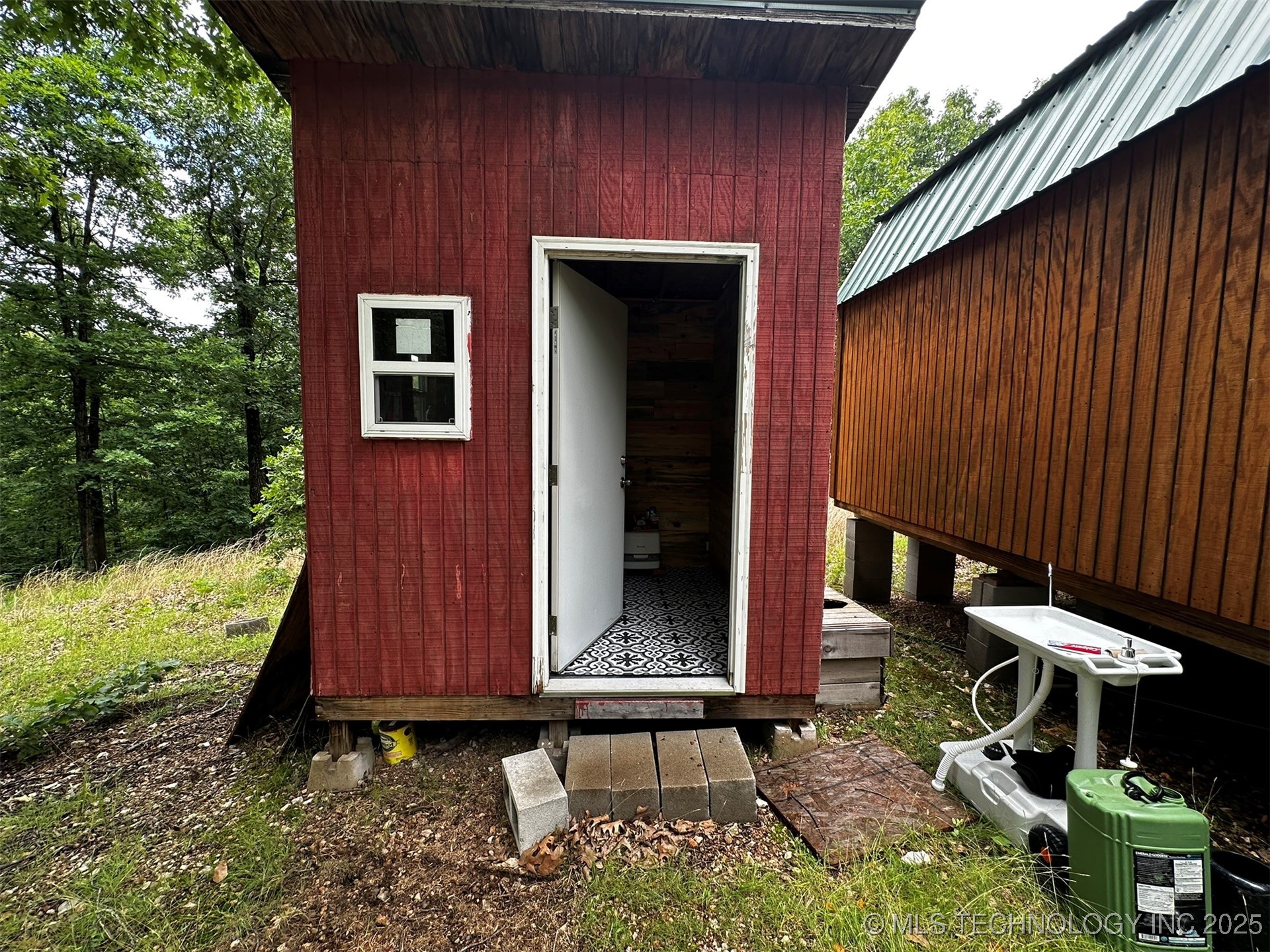 463899 Taylor Ridge Road Property Photo 11