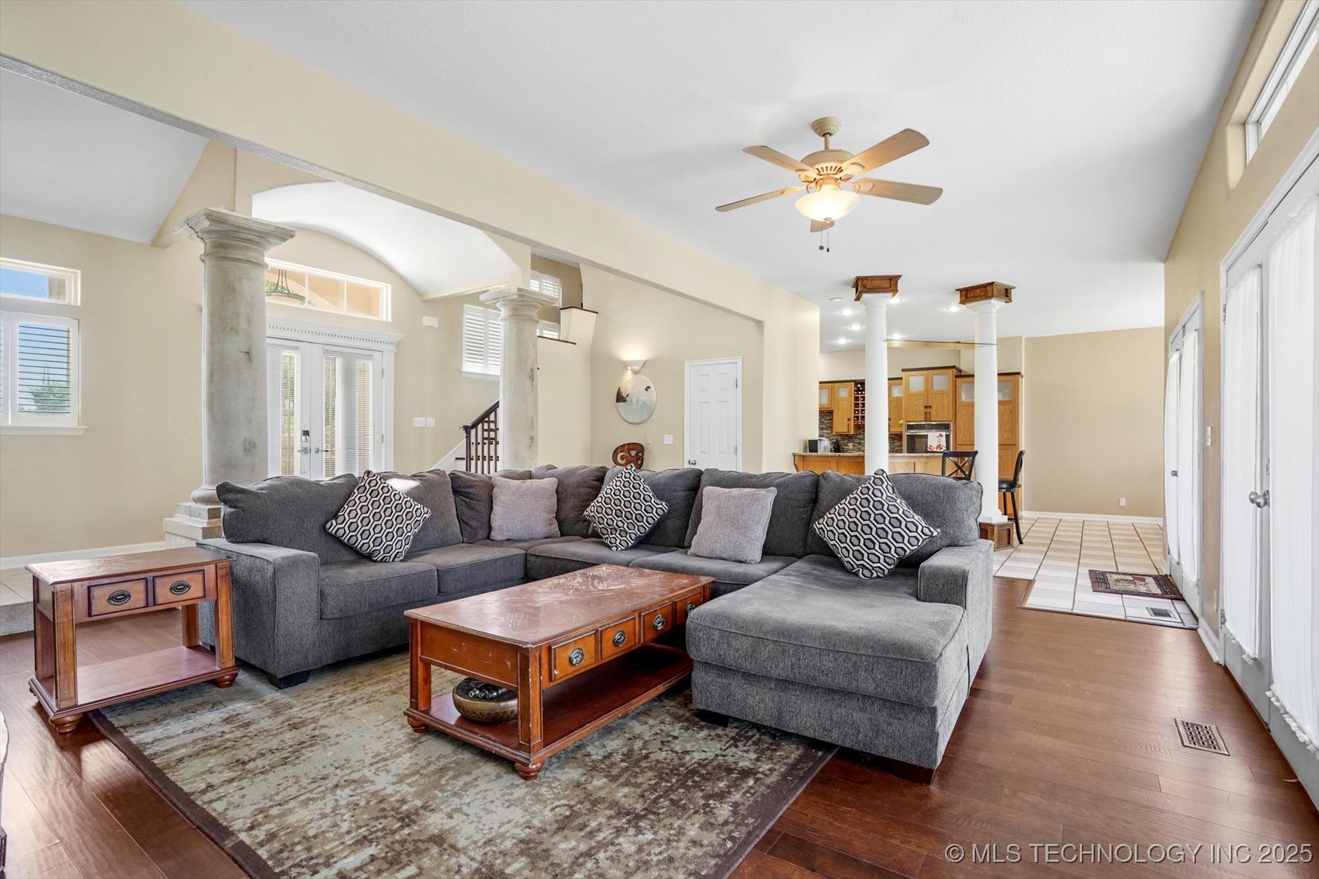 524 S 67th Street Property Photo 8