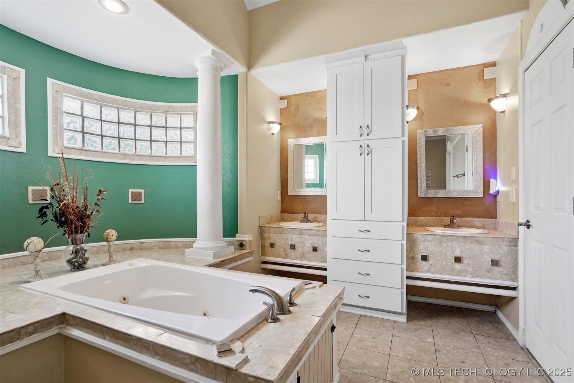 524 S 67th Street Property Photo 16