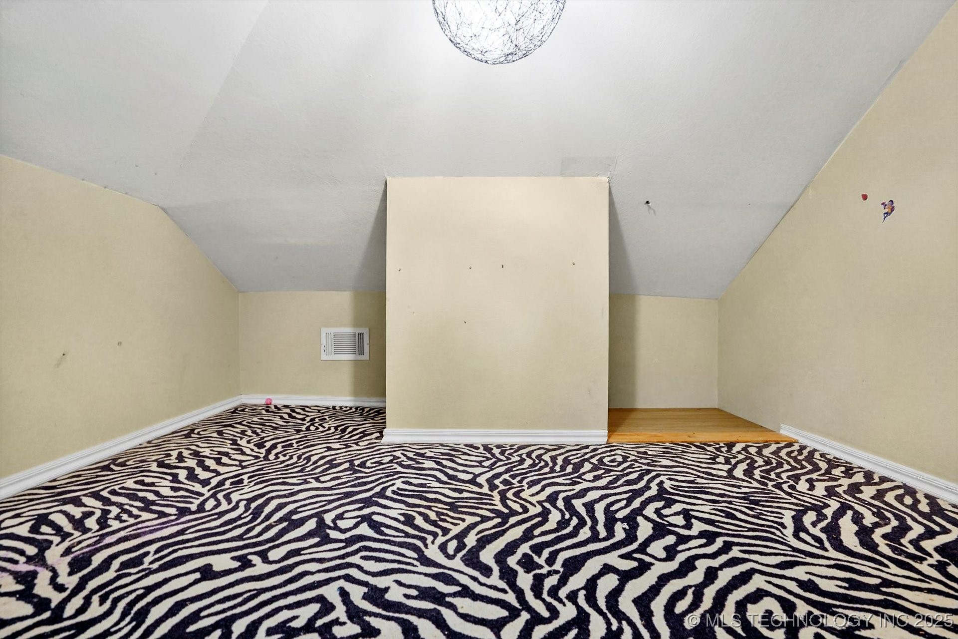 524 S 67th Street Property Photo 23