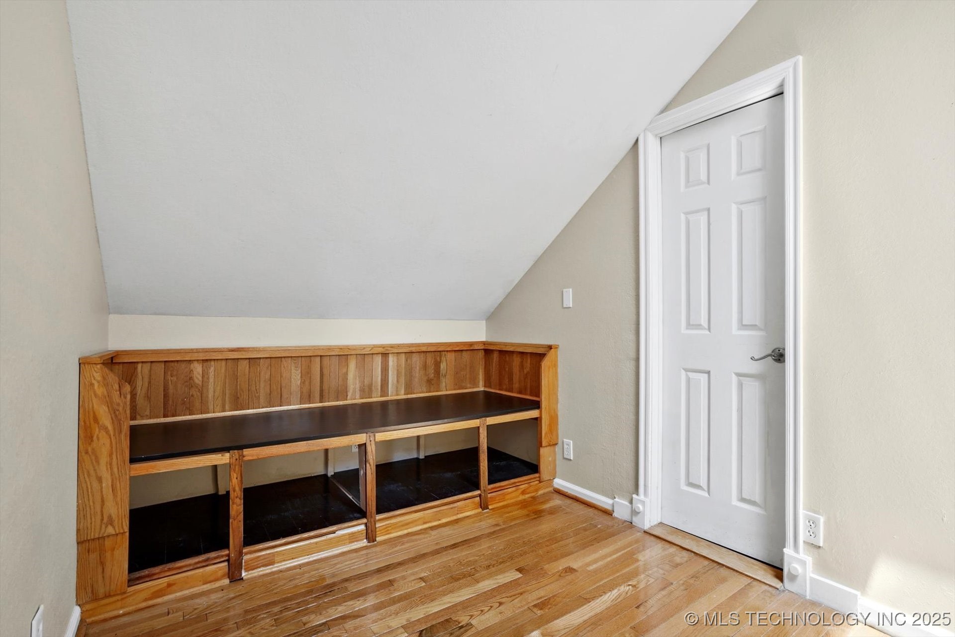 524 S 67th Street Property Photo 28