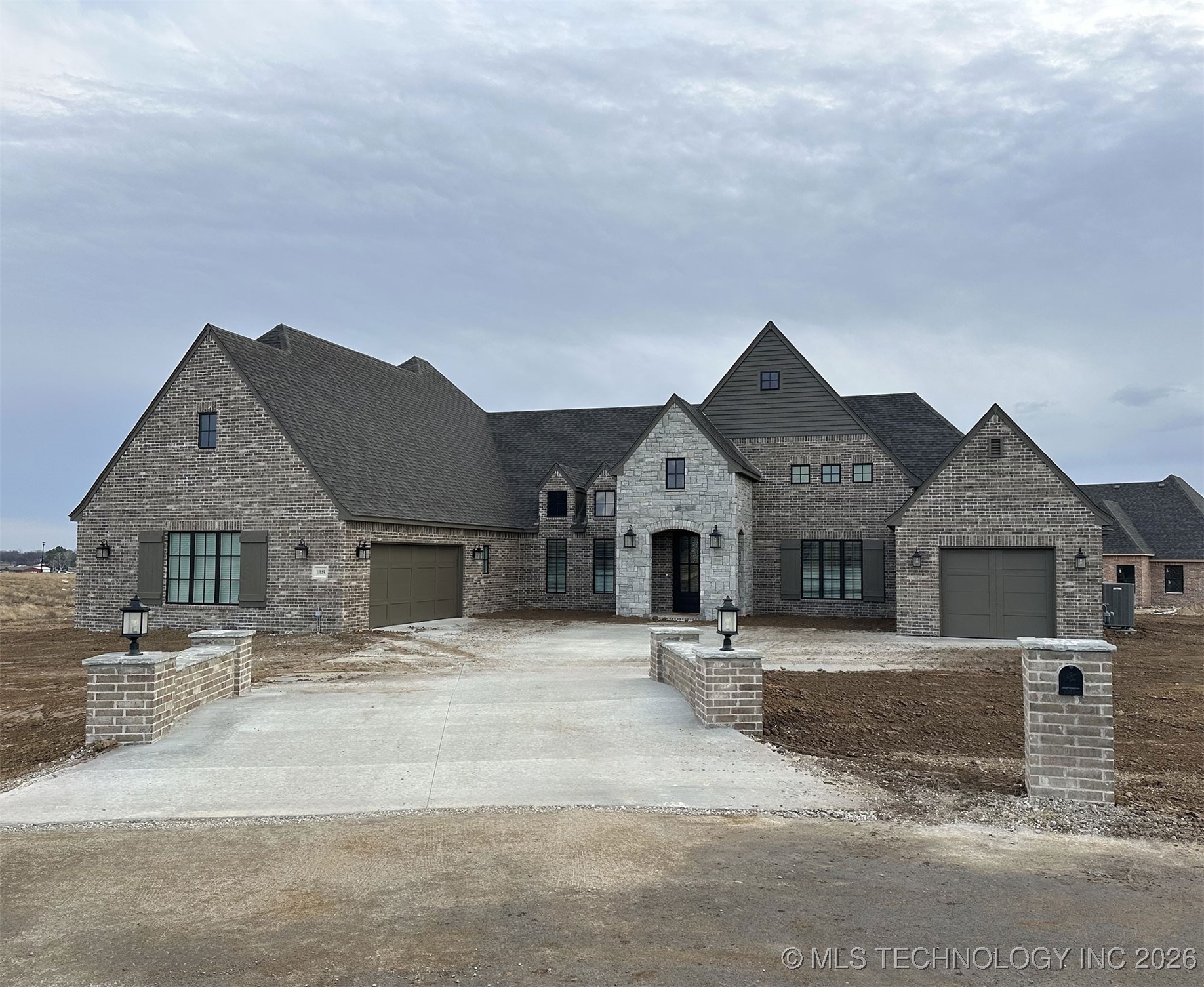 10859 N 83rd East Court Property Photo 1