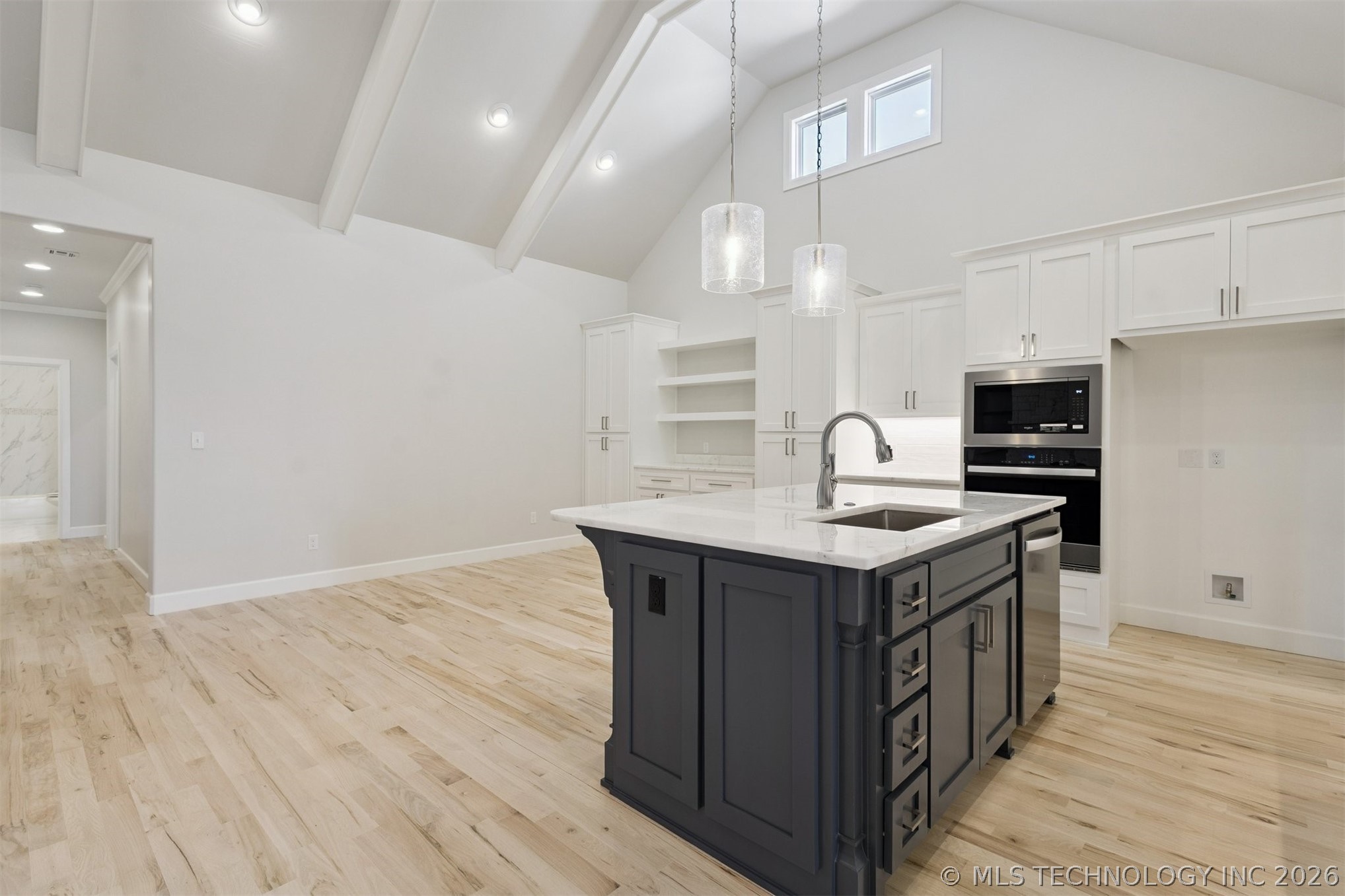 14920 S Sequoia Street S Property Photo 14