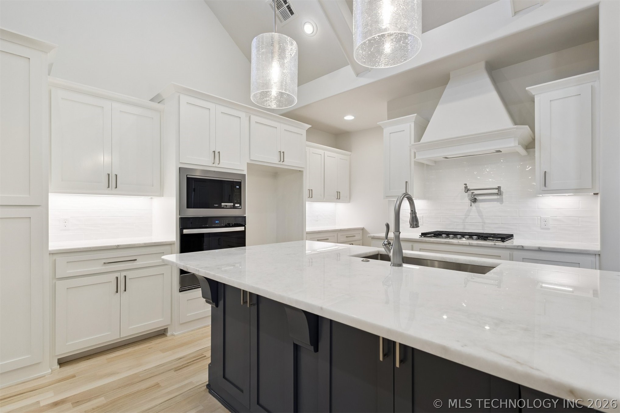 14920 S Sequoia Street S Property Photo 18