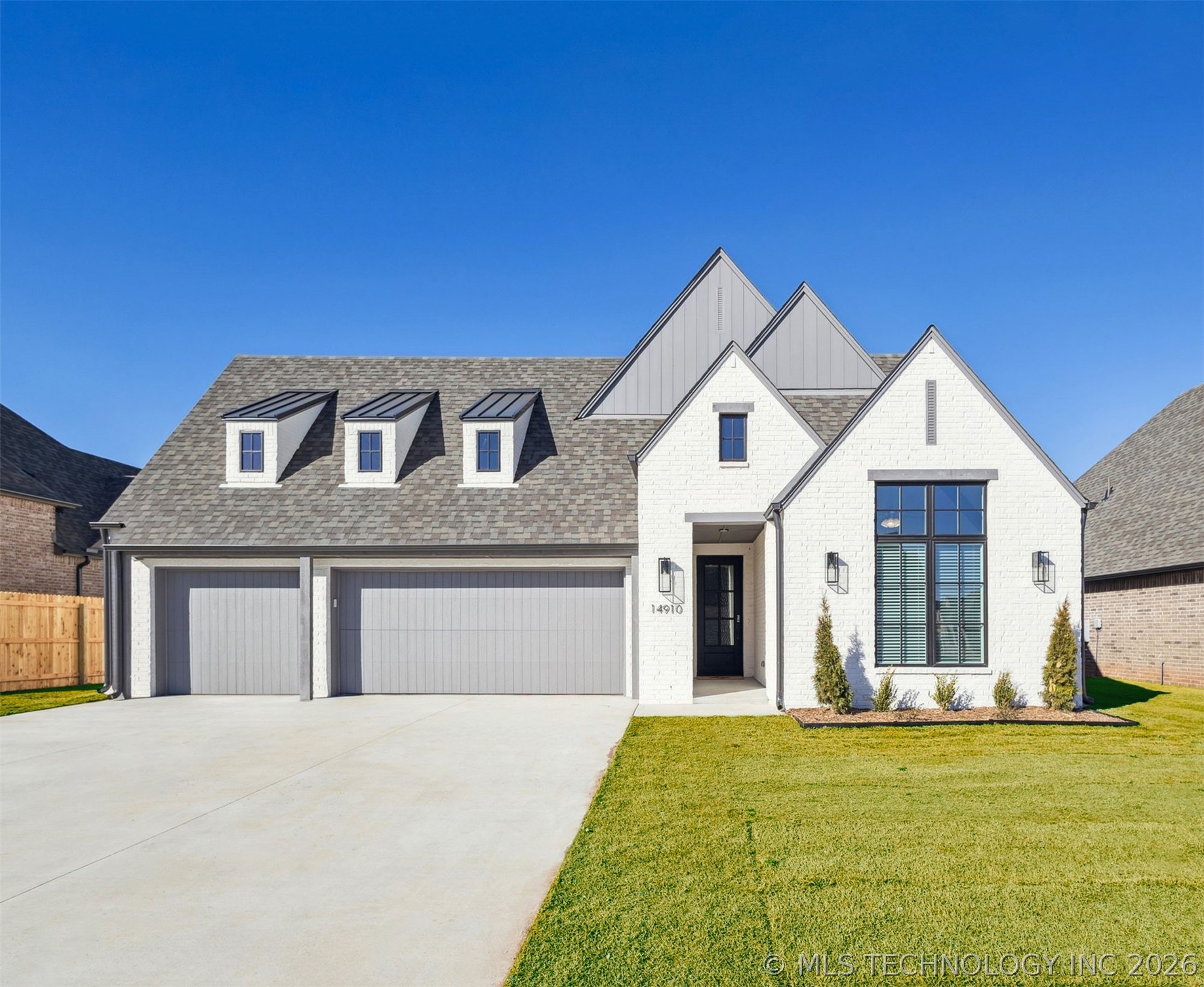 14910 S Sequoia Street S Property Photo 1