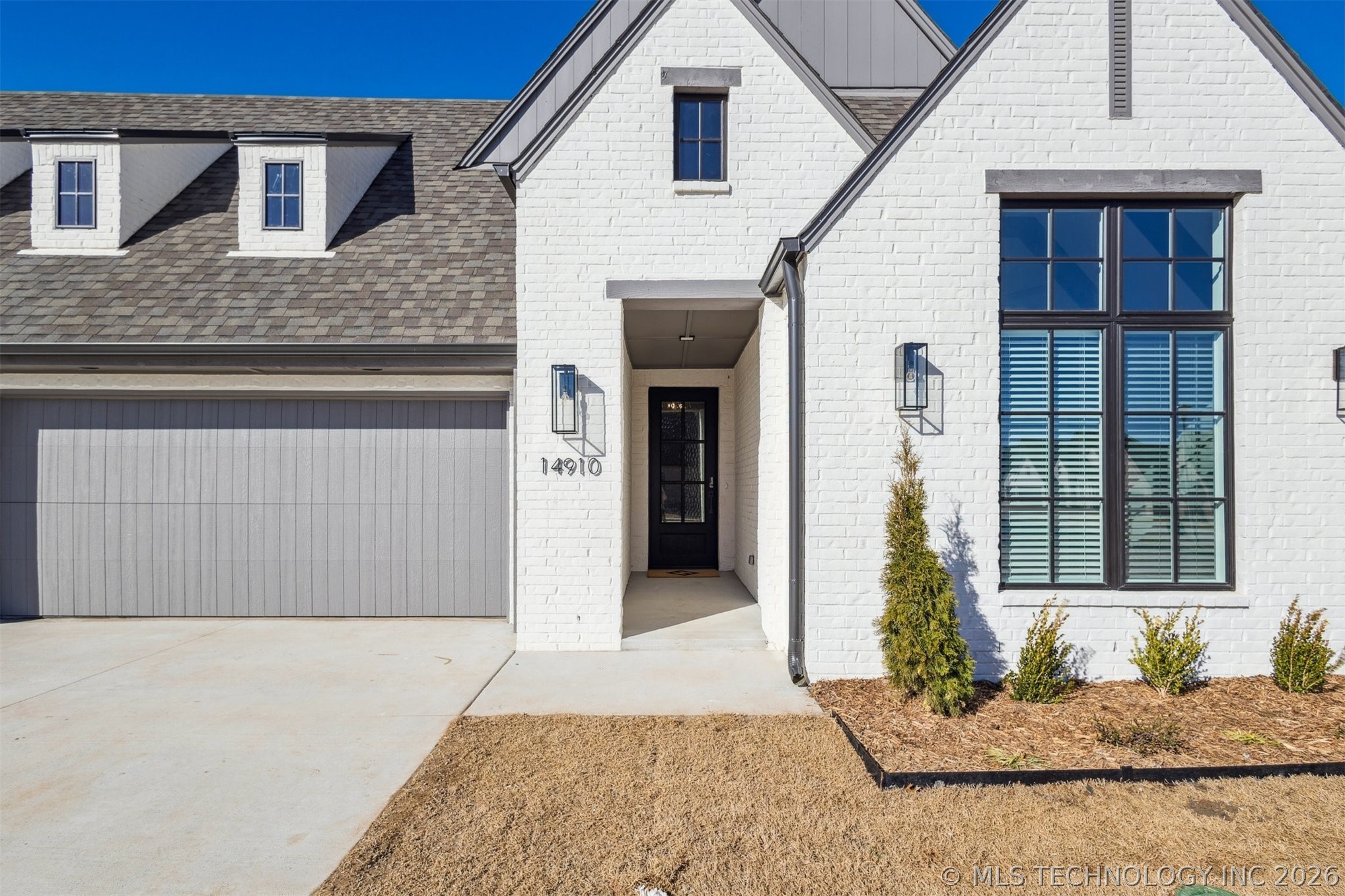 14910 S Sequoia Street S Property Photo 6