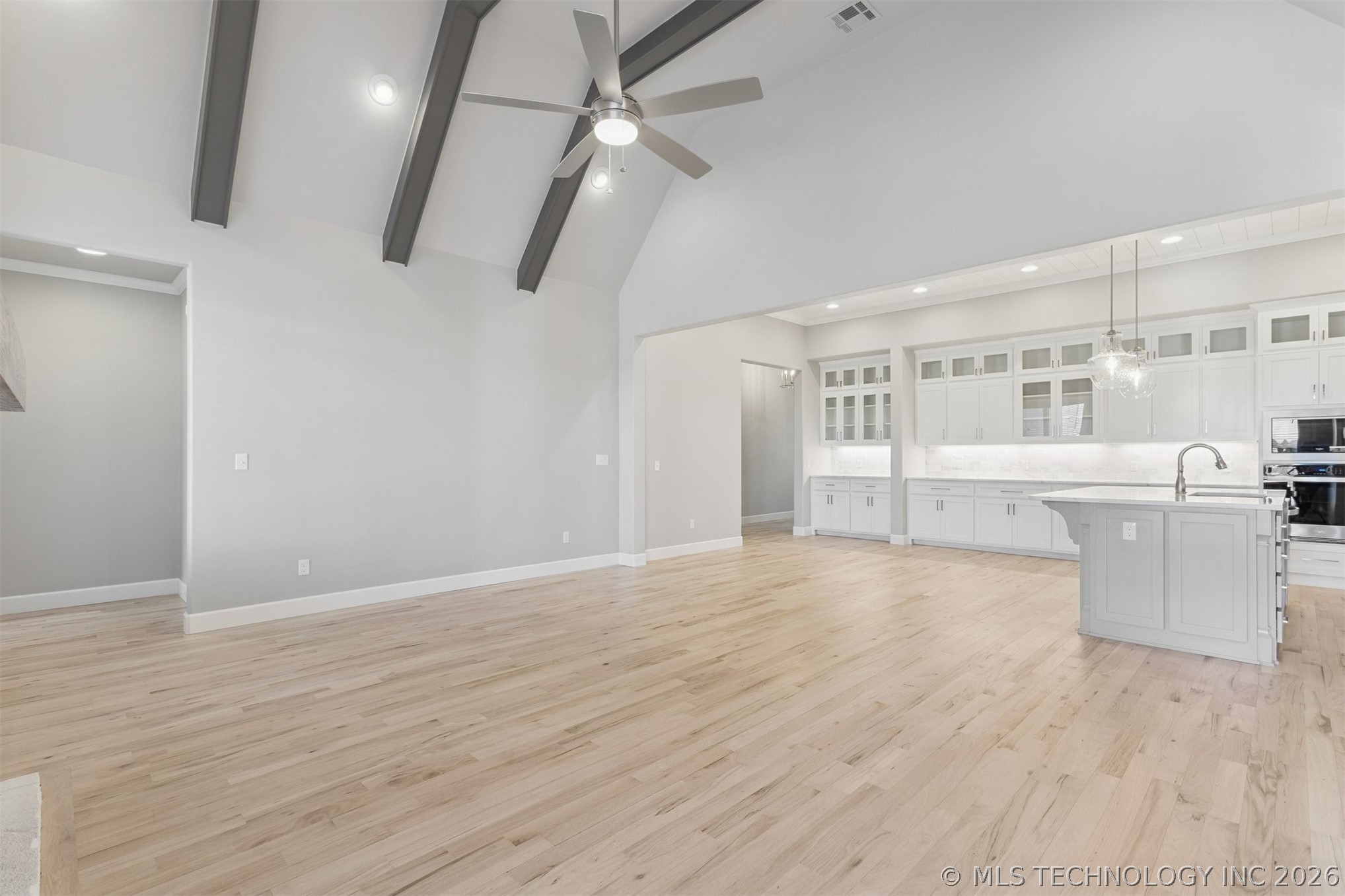 14910 S Sequoia Street S Property Photo 13