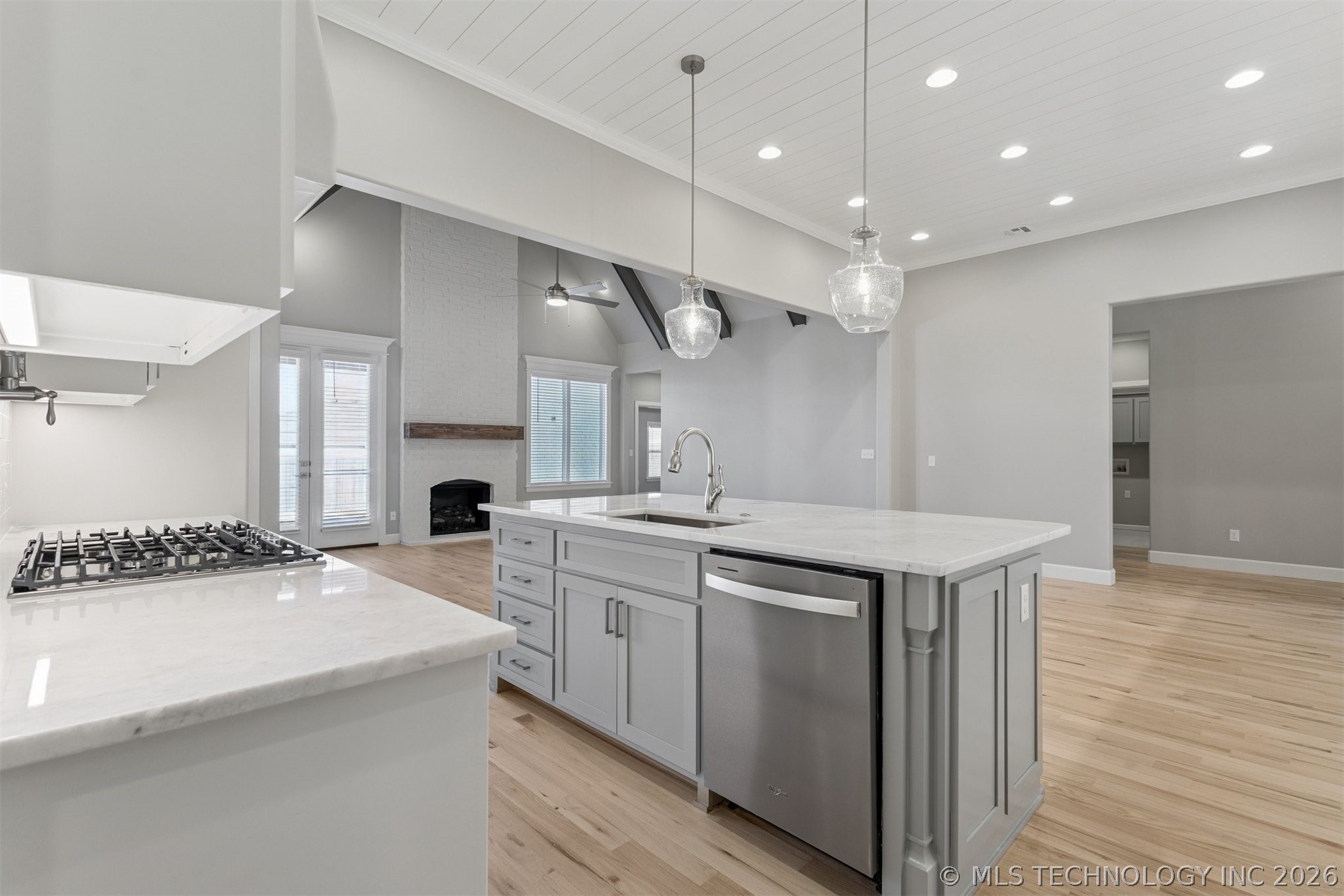 14910 S Sequoia Street S Property Photo 16