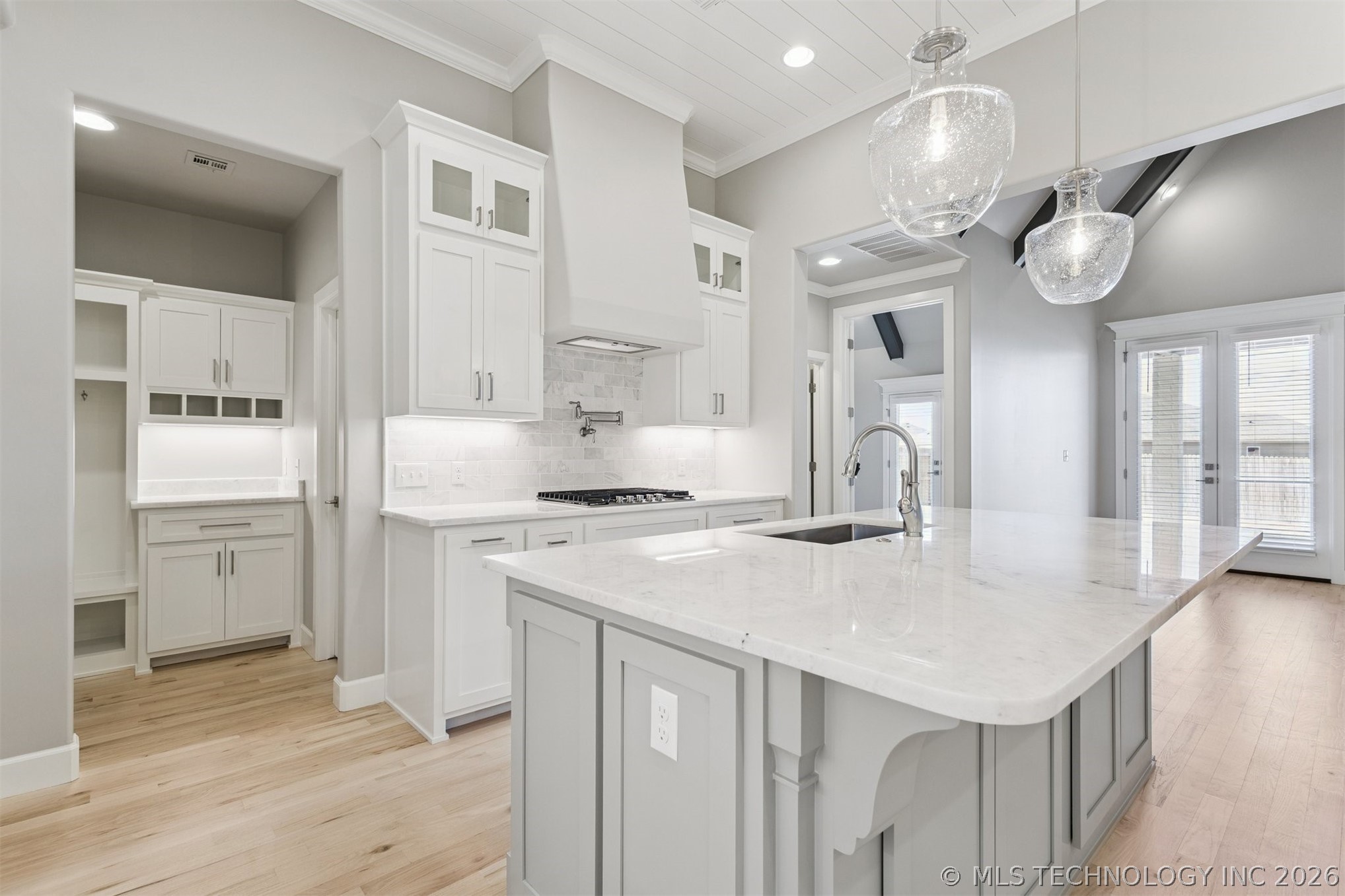 14910 S Sequoia Street S Property Photo 17