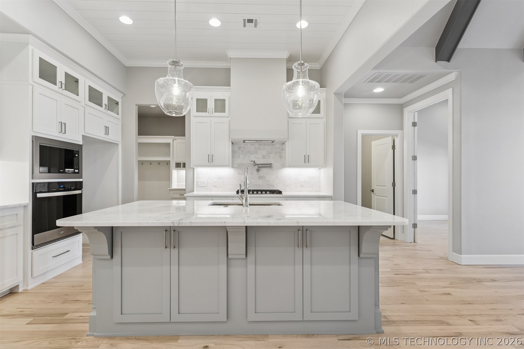 14910 S Sequoia Street S Property Photo 18