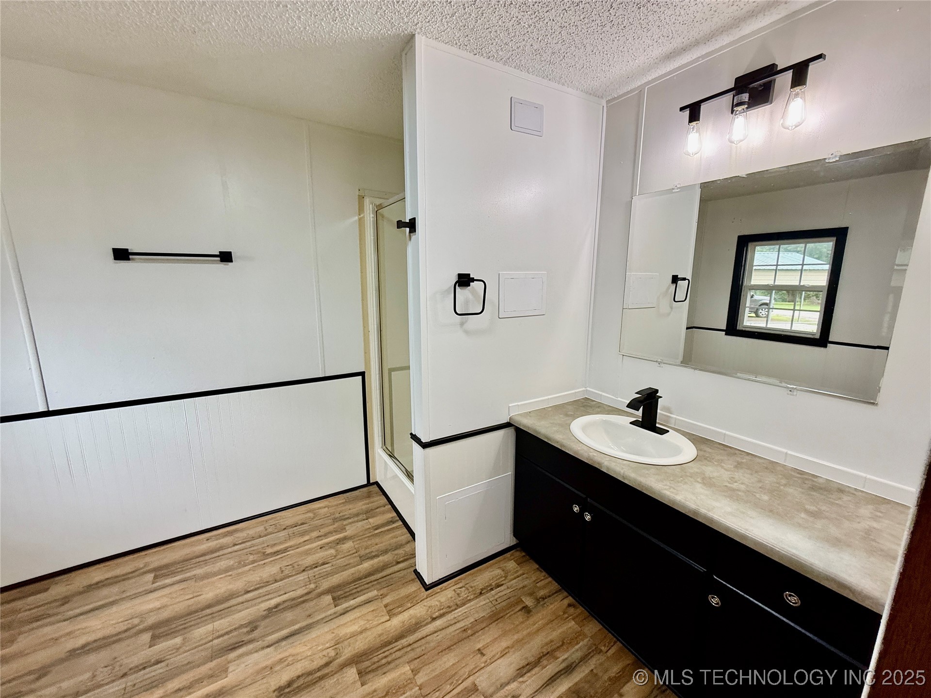 441210 Hillcrest Drive Property Photo 18