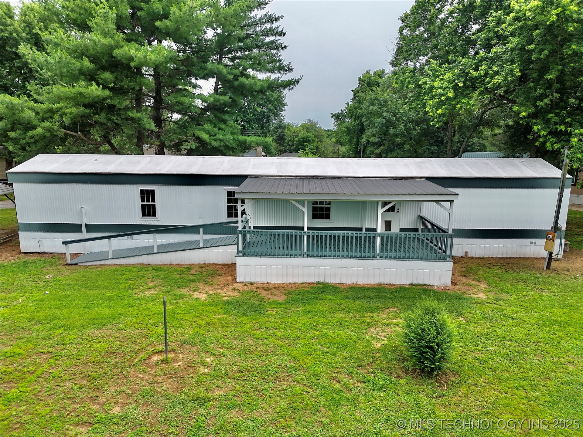 441210 Hillcrest Drive Property Photo 28
