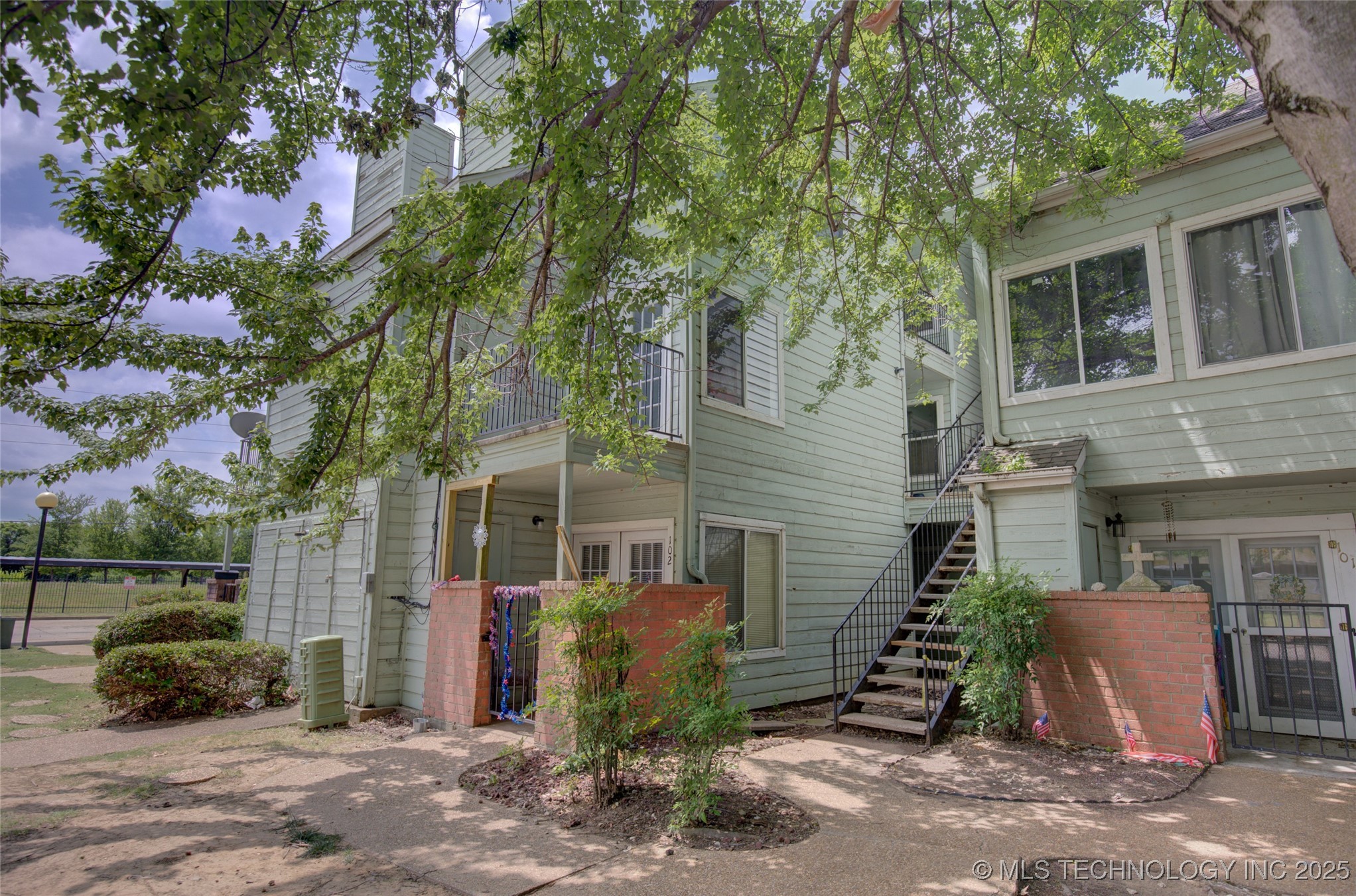 1730 E 67th Street K102 Property Photo 4