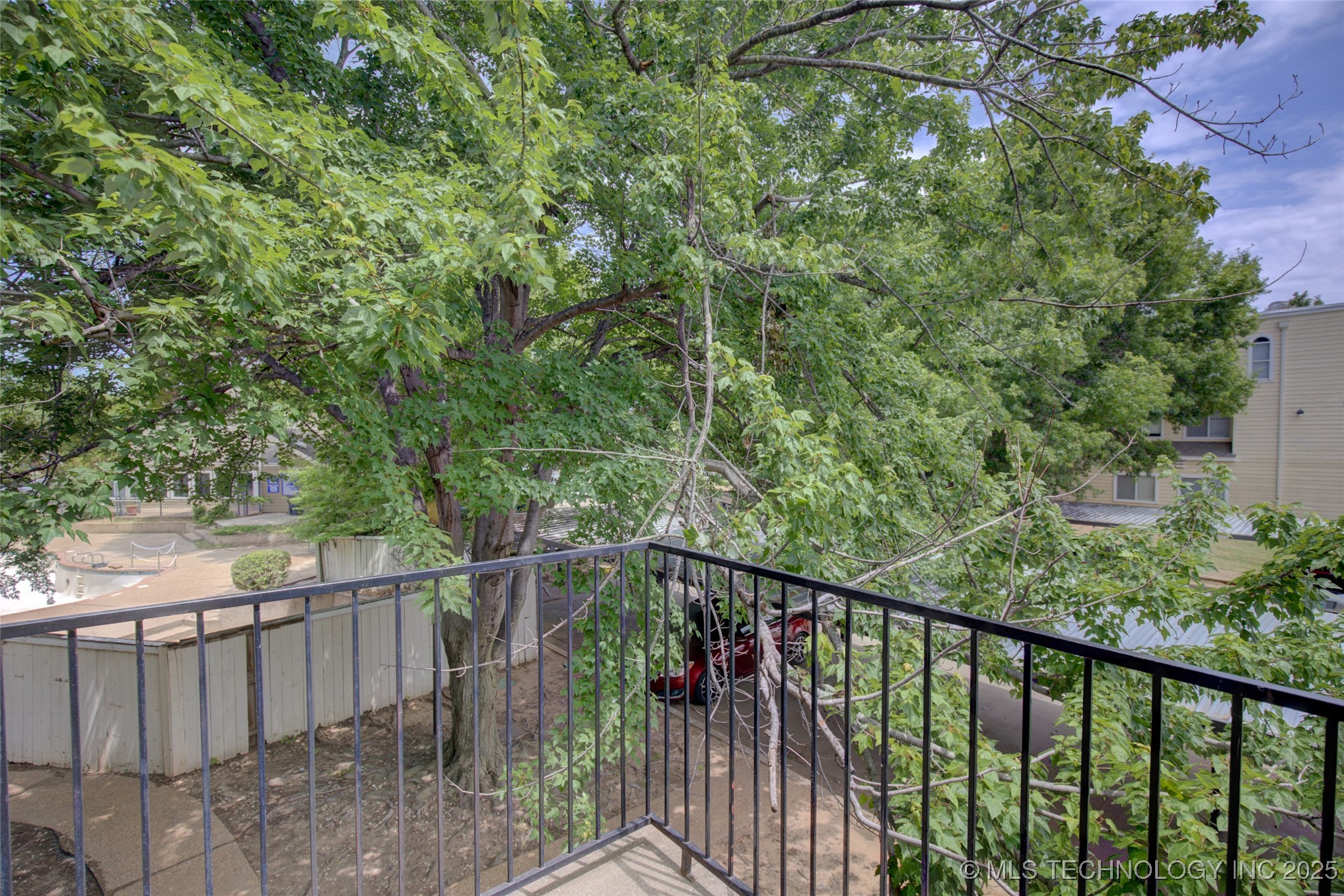 1730 E 67th Street K102 Property Photo 5