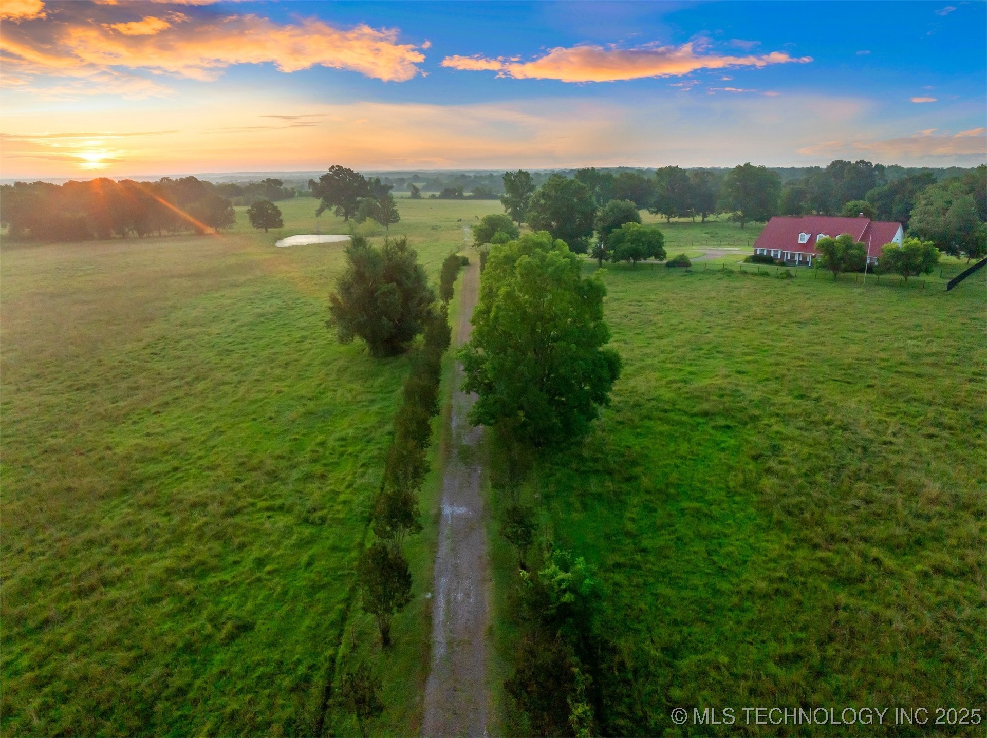 800 N Denison Road Property Photo 2