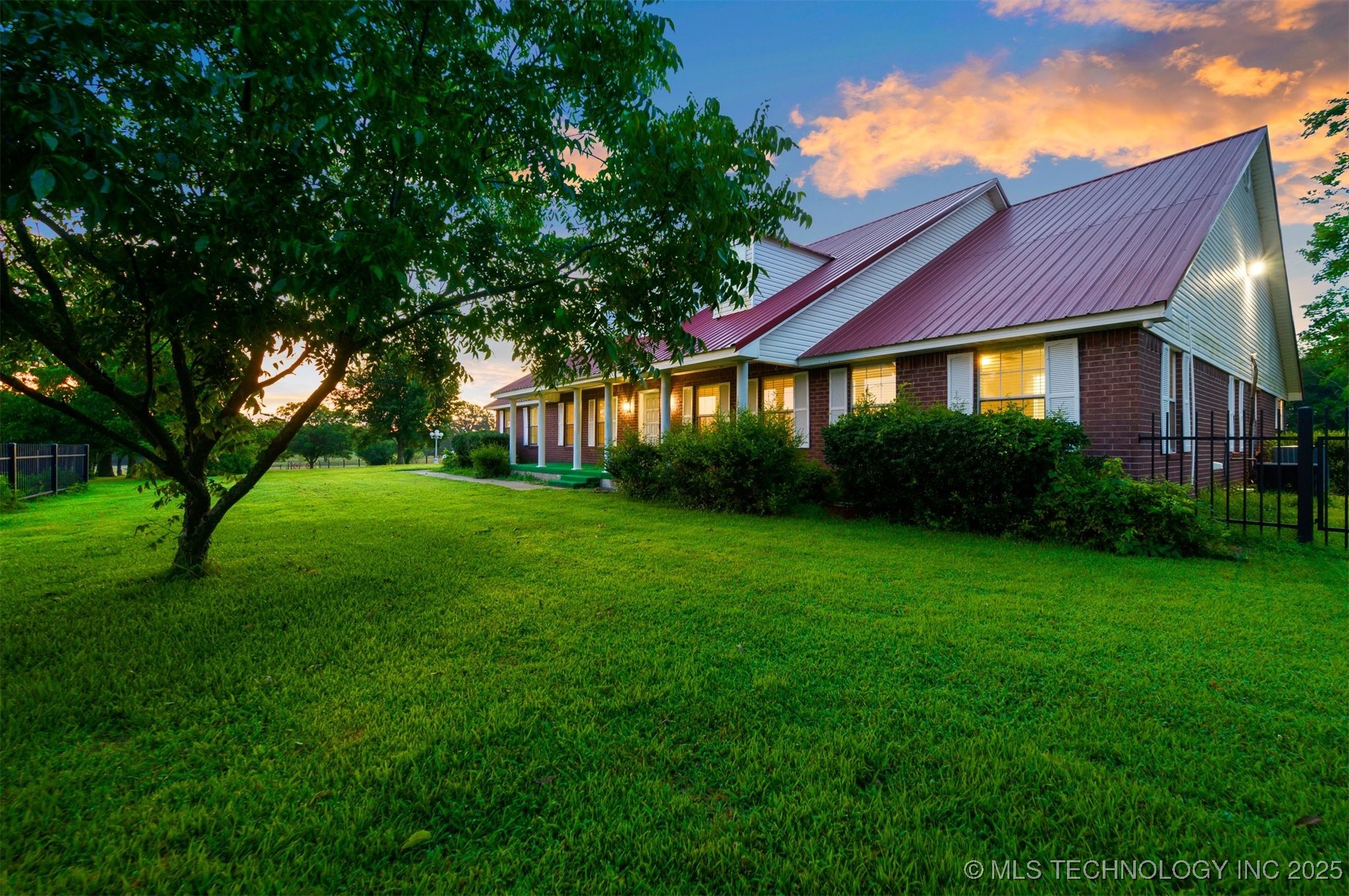 800 N Denison Road Property Photo 18