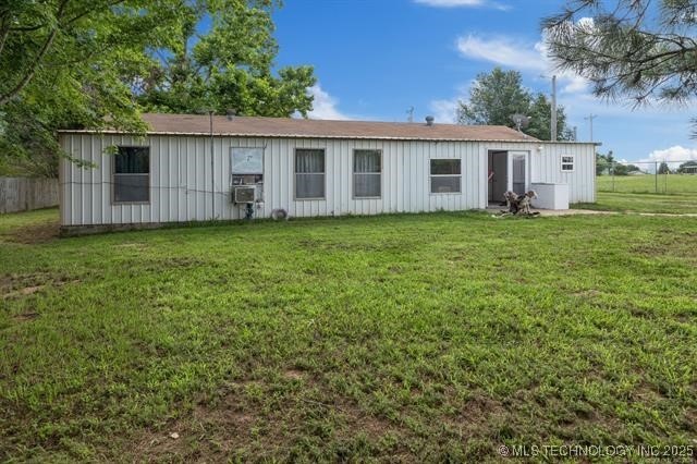 882 Stephens Road Property Photo 5