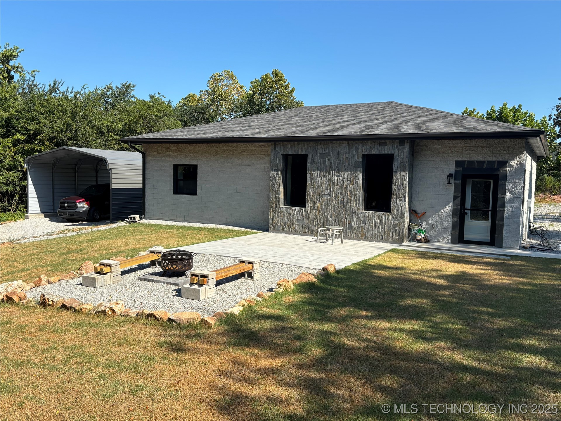 1616 Battle Drive Property Photo 1
