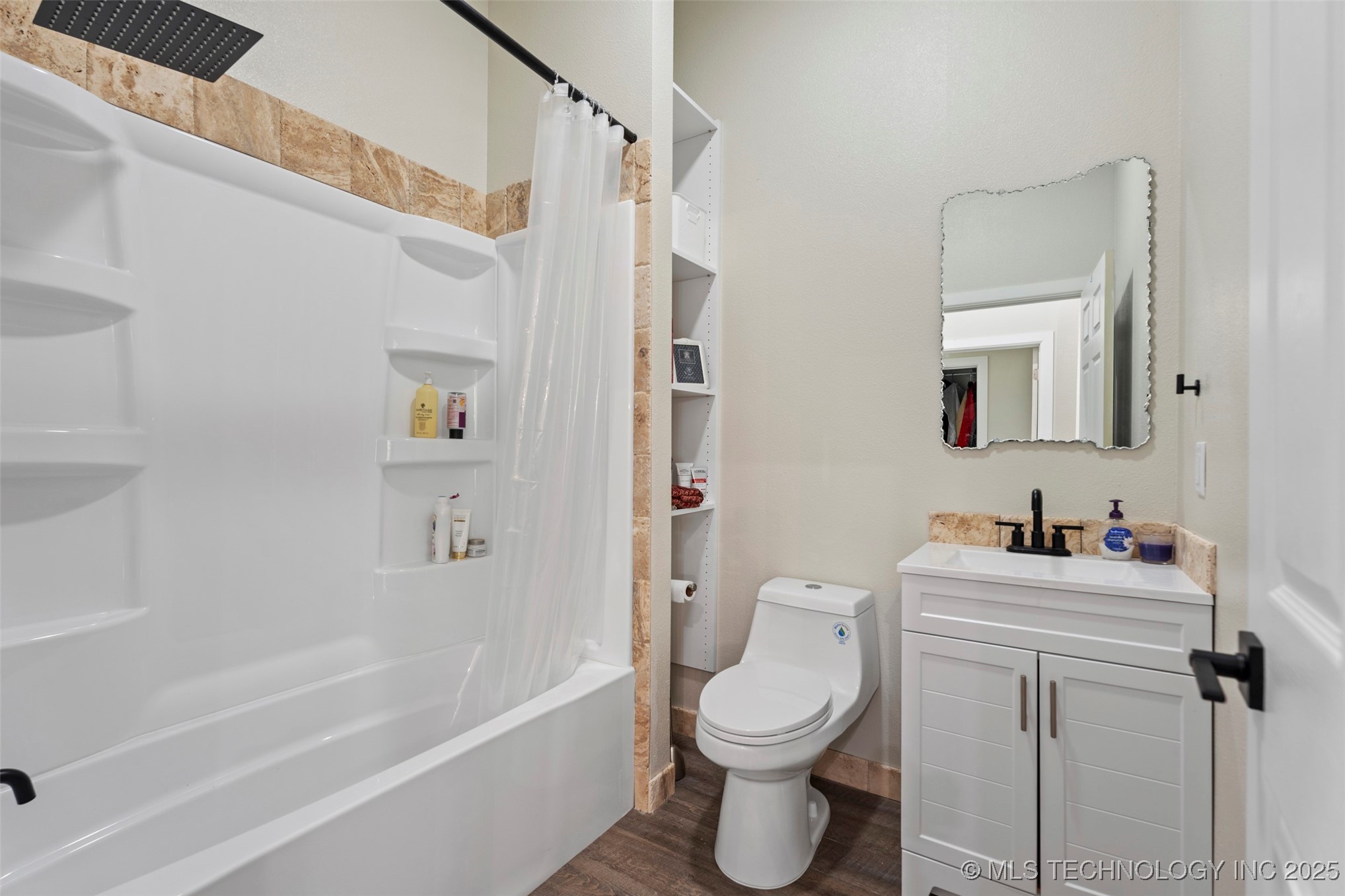 1616 Battle Drive Property Photo 11