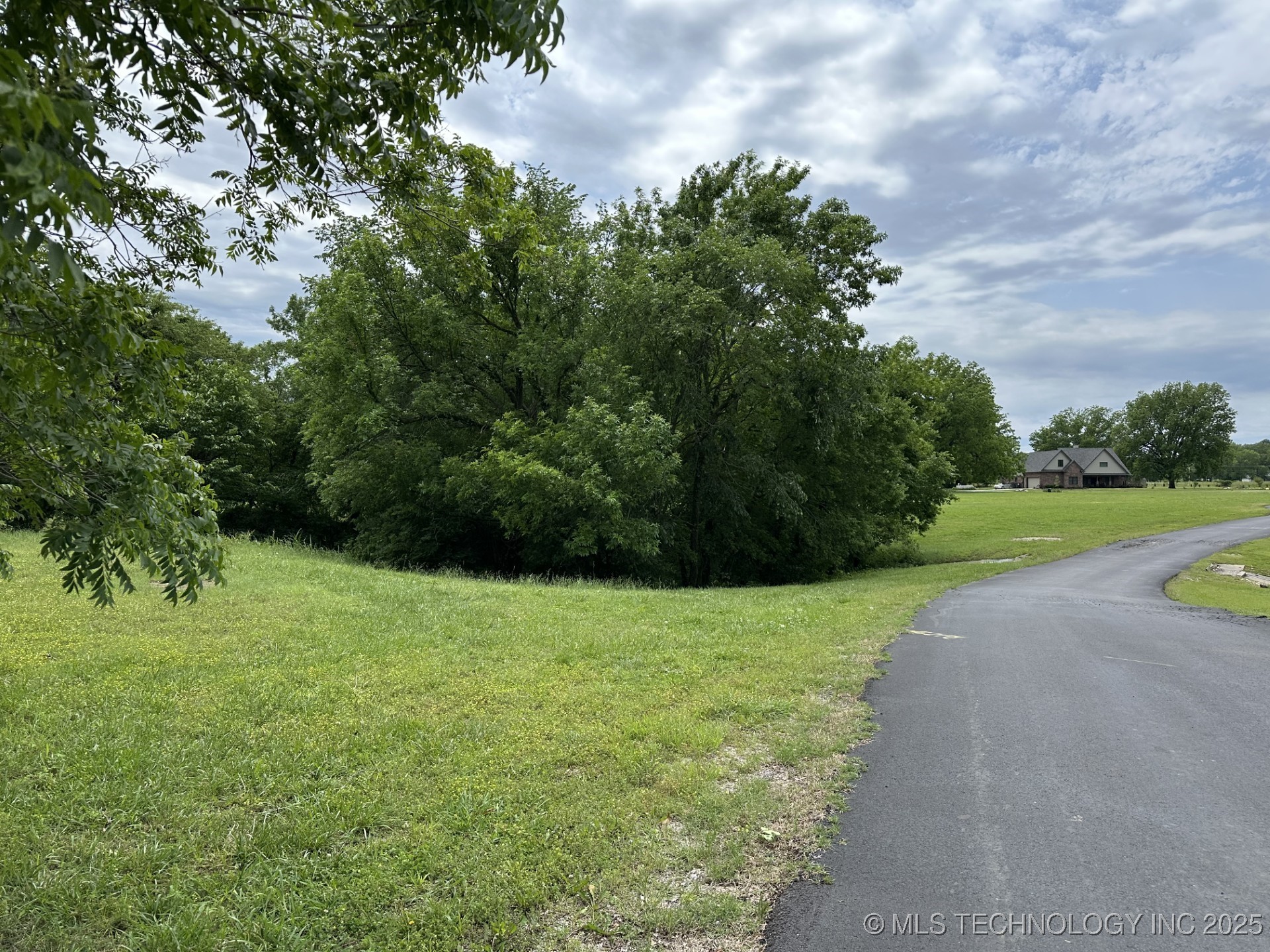 5544 Lake Drive Property Photo 13