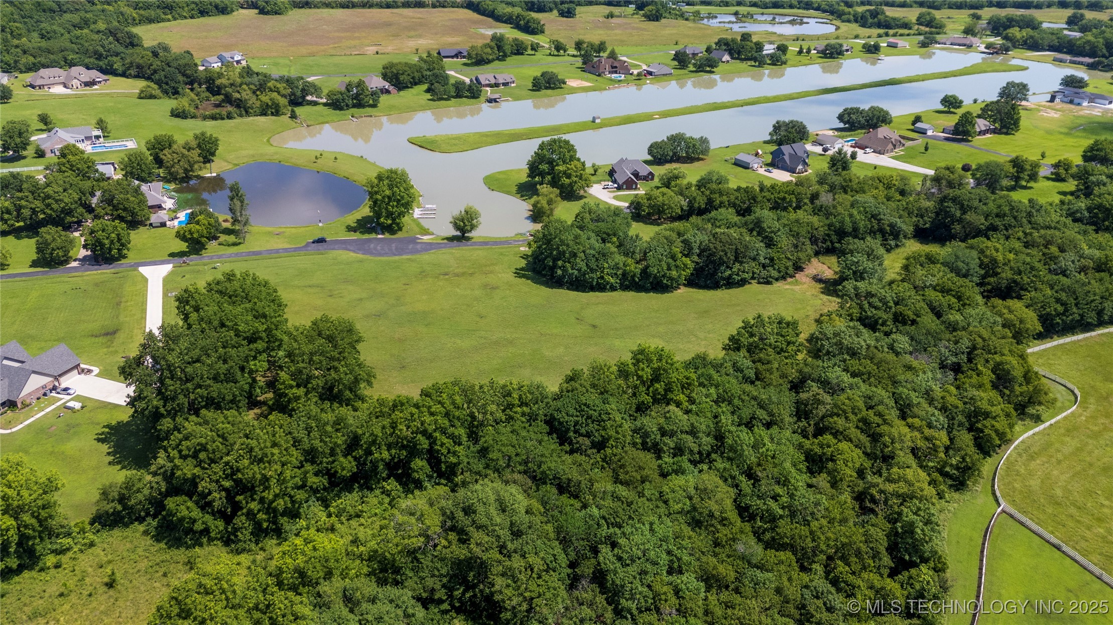 5544 Lake Drive Property Photo 23