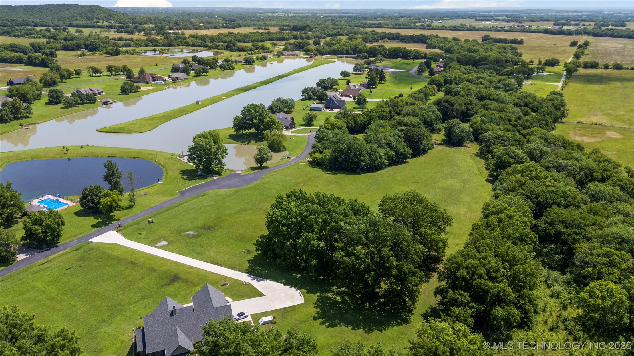 5544 Lake Drive Property Photo 26