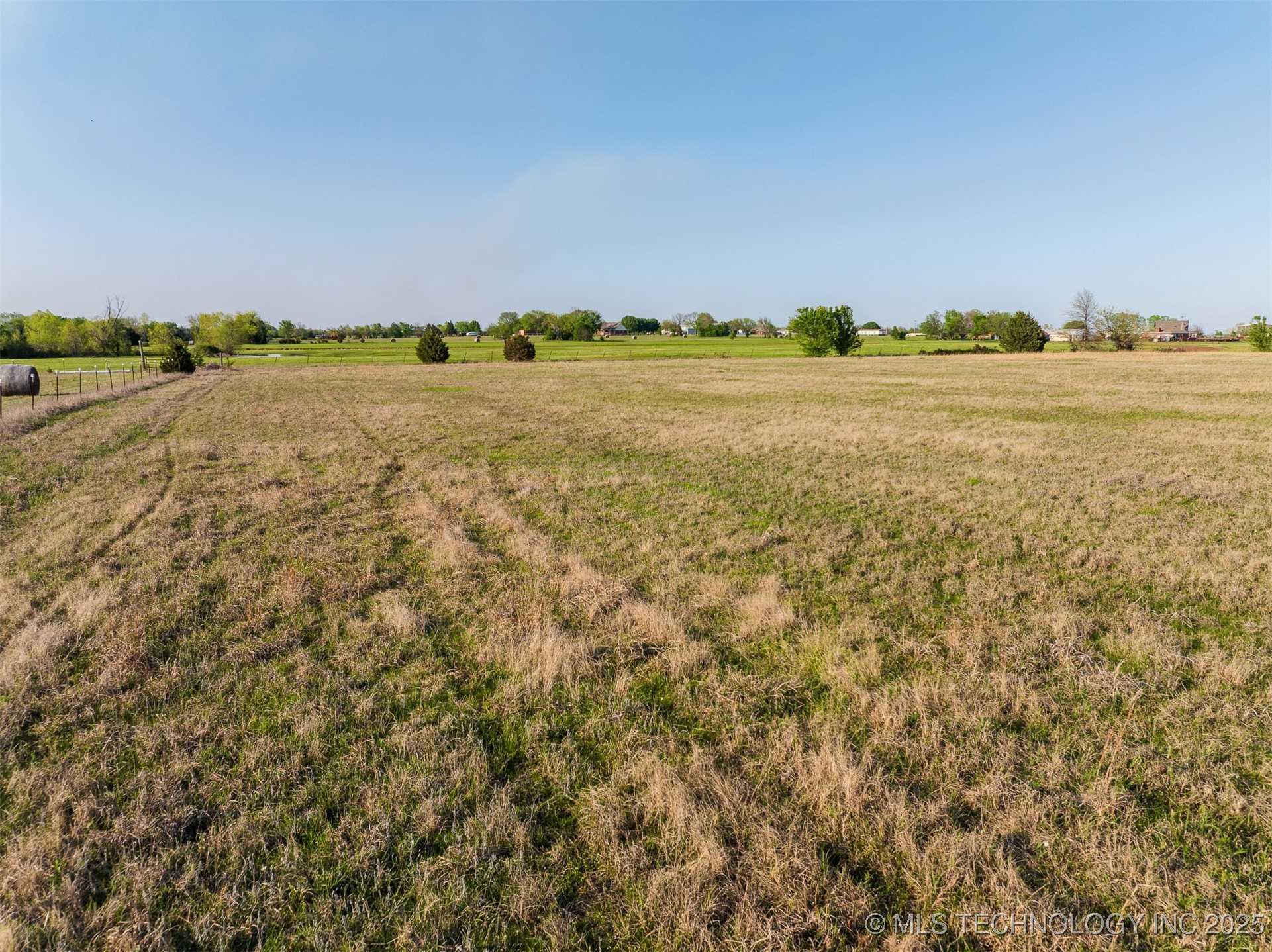 1 N Memorial Drive Property Photo 8