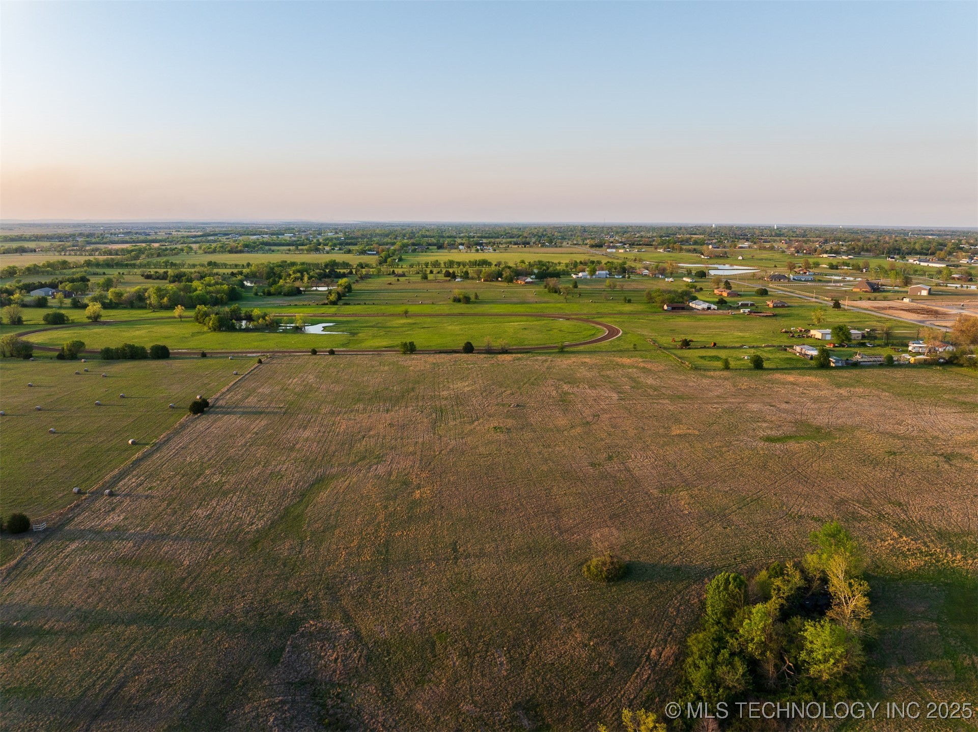 1 N Memorial Drive Property Photo 14