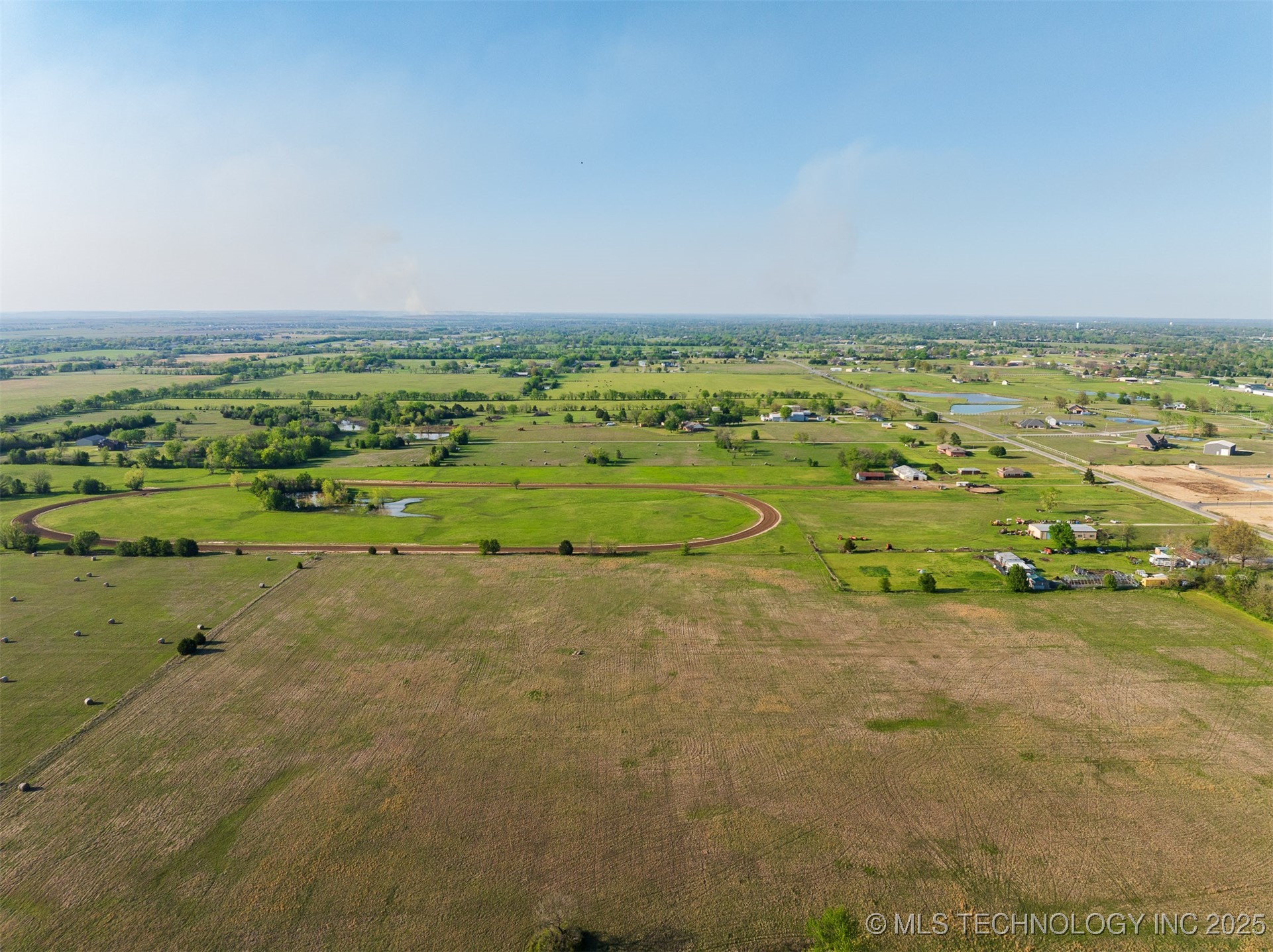 1 N Memorial Drive Property Photo 15